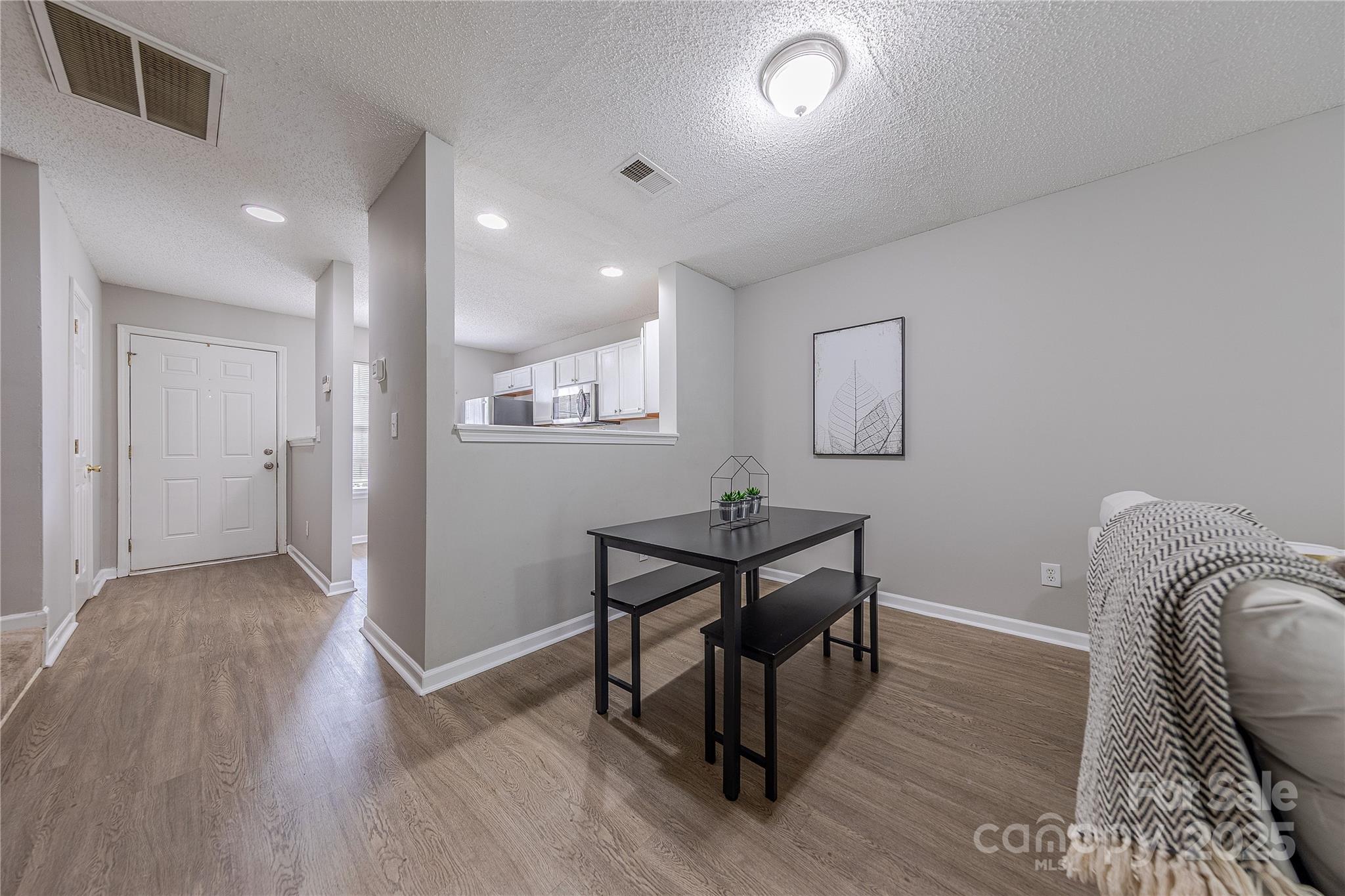 1809 Birch Heights Court