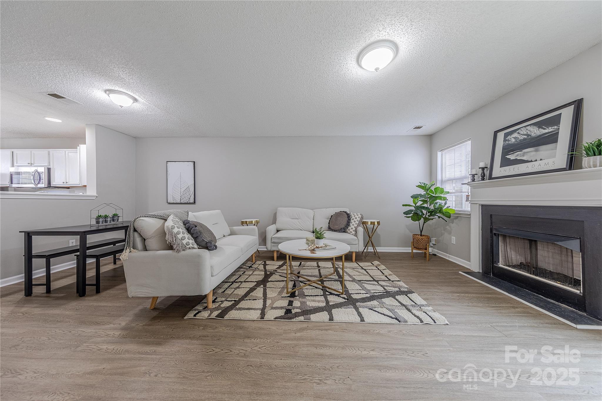 1809 Birch Heights Court