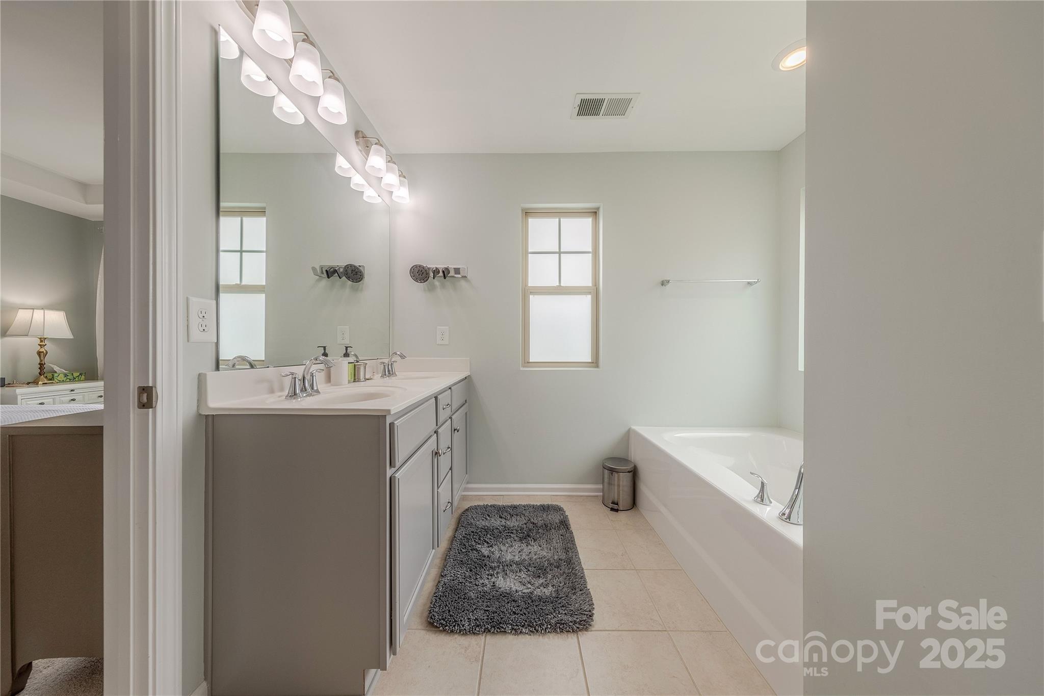 543 Common Raven Court