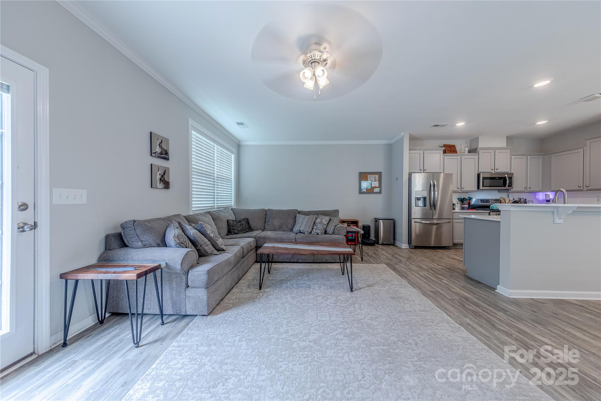 543 Common Raven Court