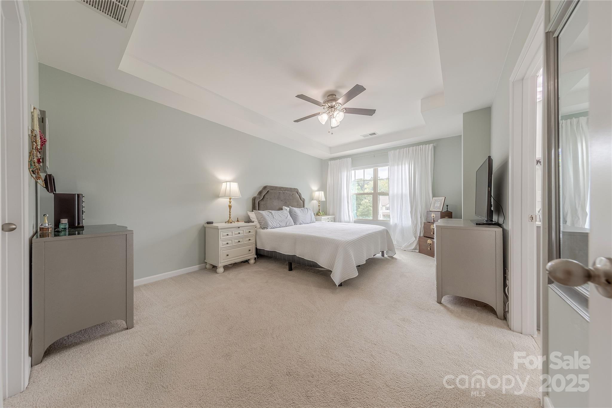 543 Common Raven Court