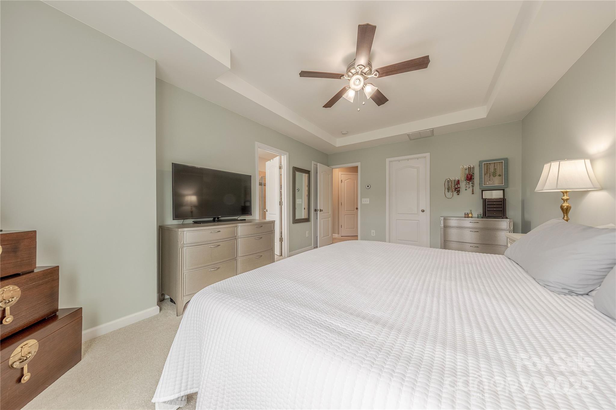 543 Common Raven Court