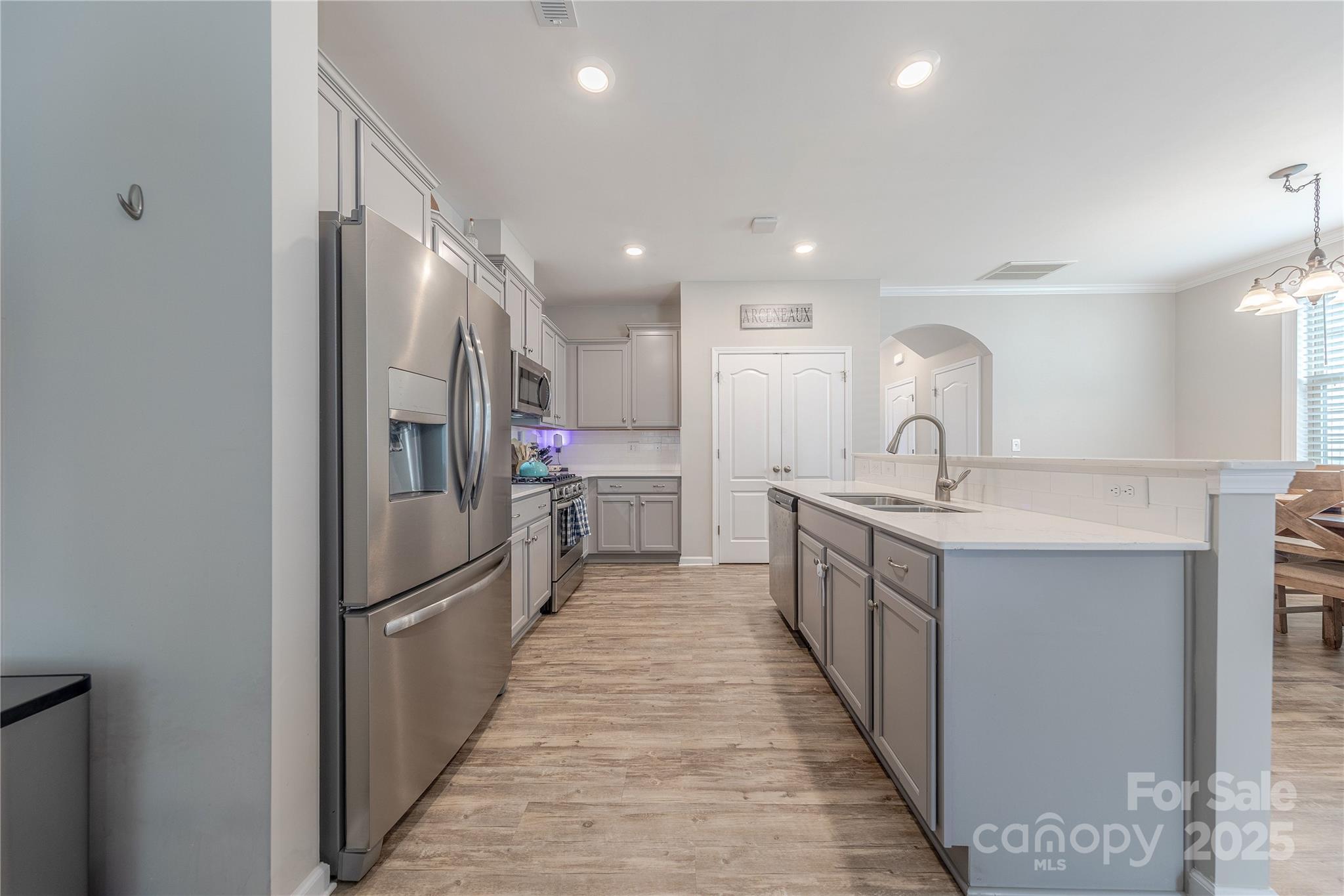 543 Common Raven Court