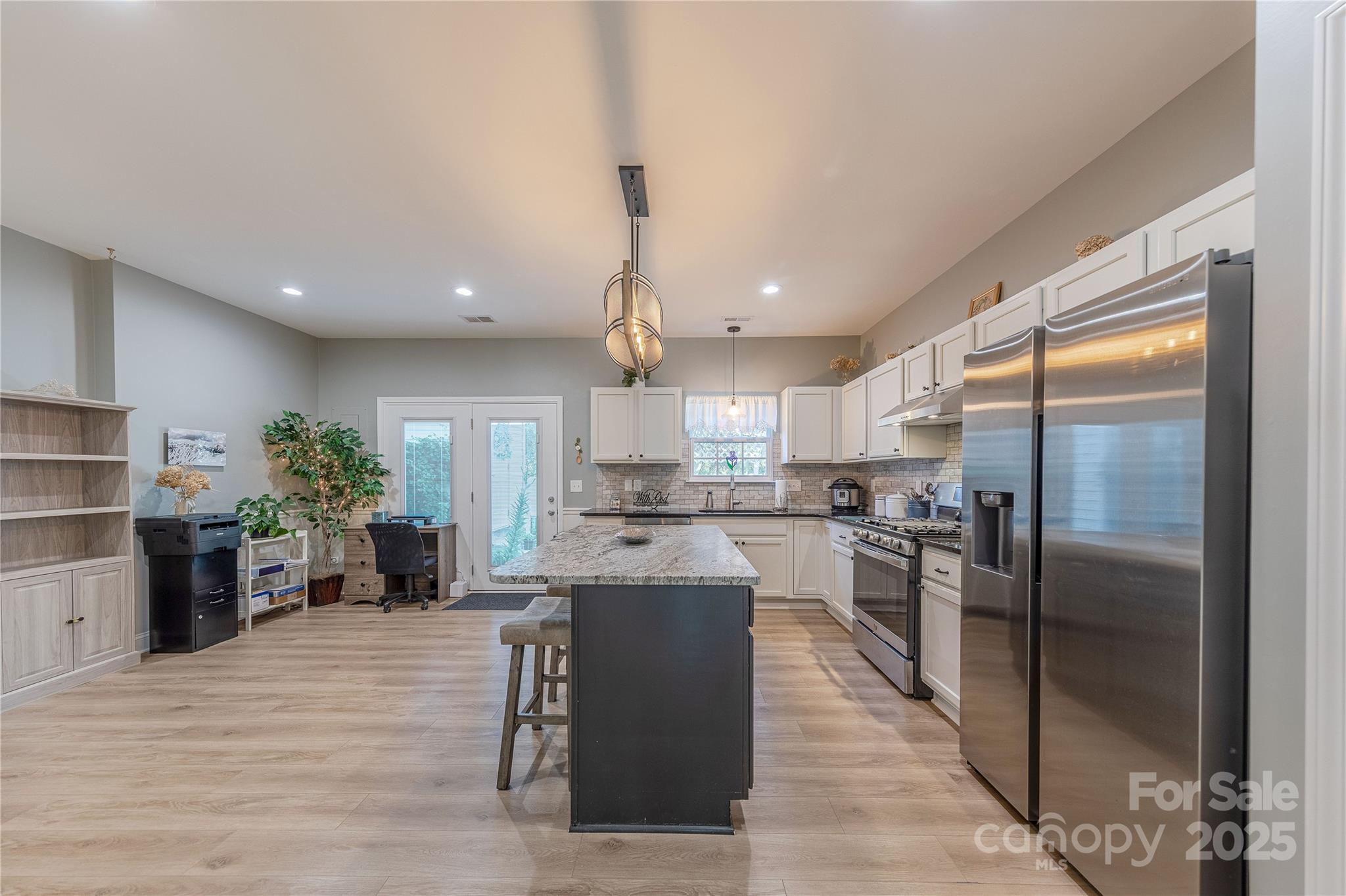 4004 Christine Lane