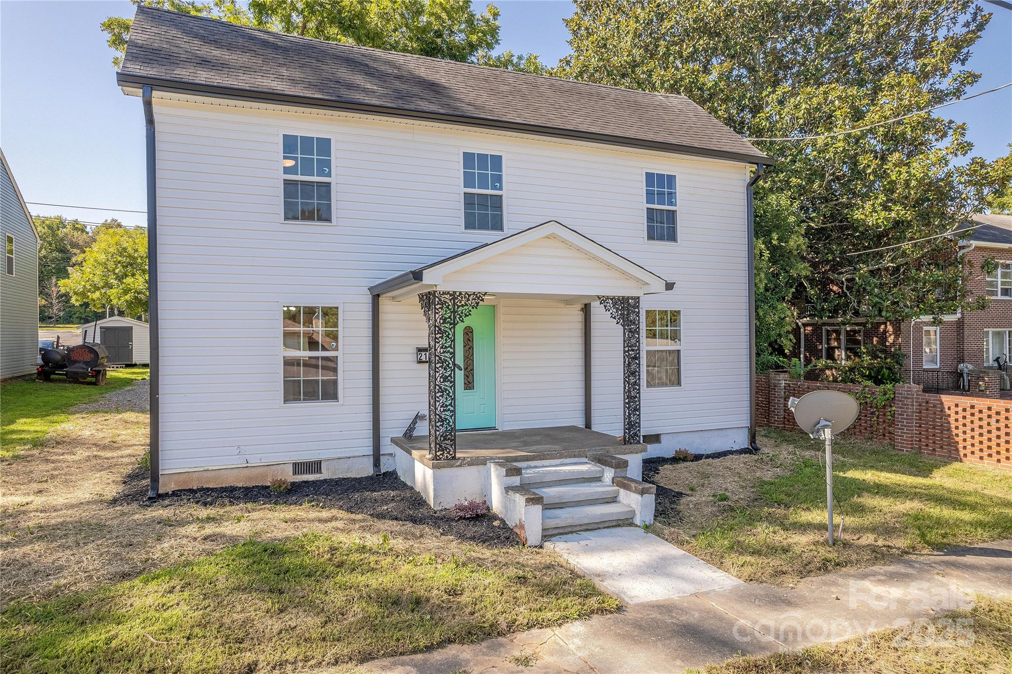 214 E Washington Avenue