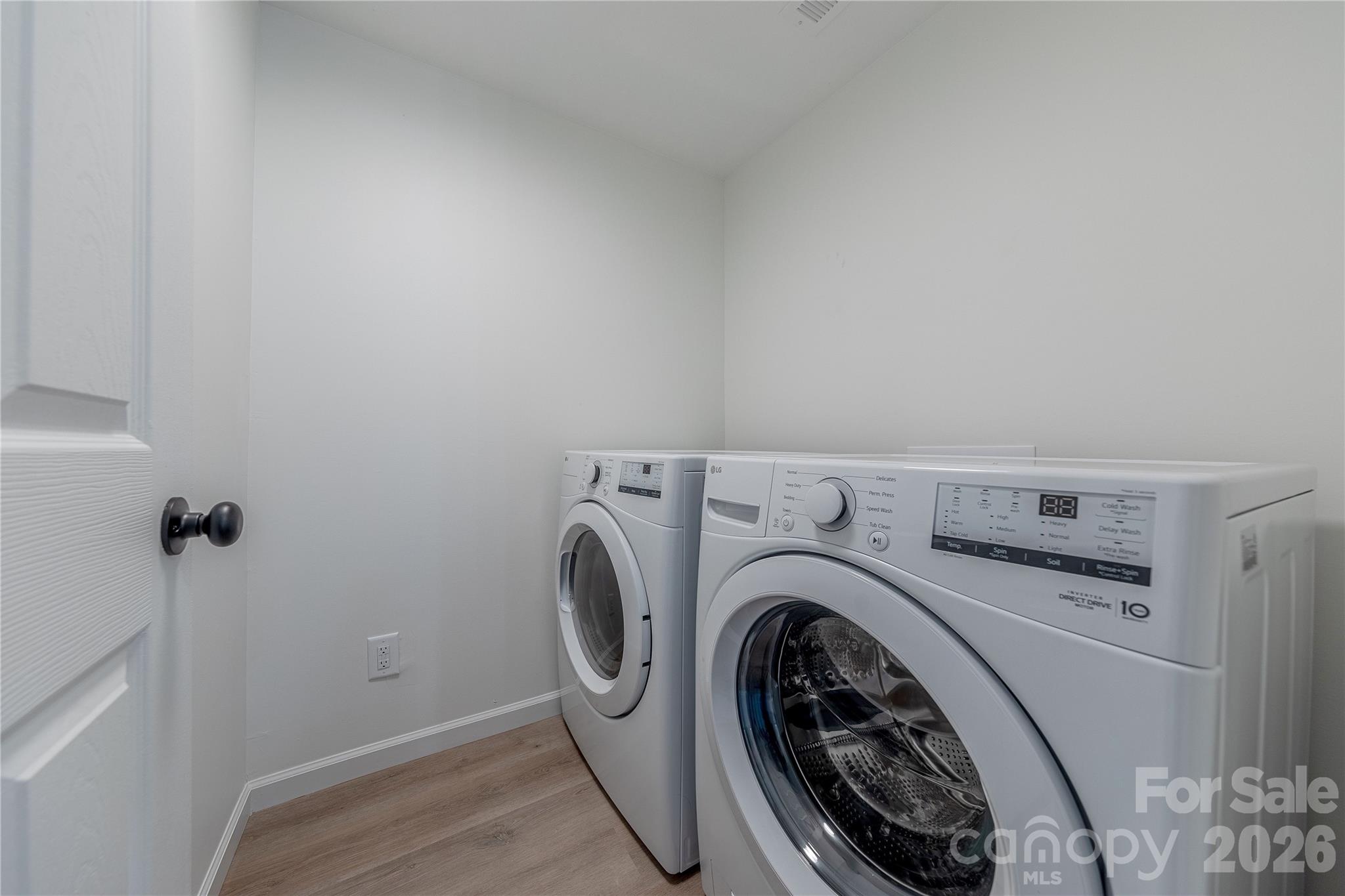 214 E Washington Avenue