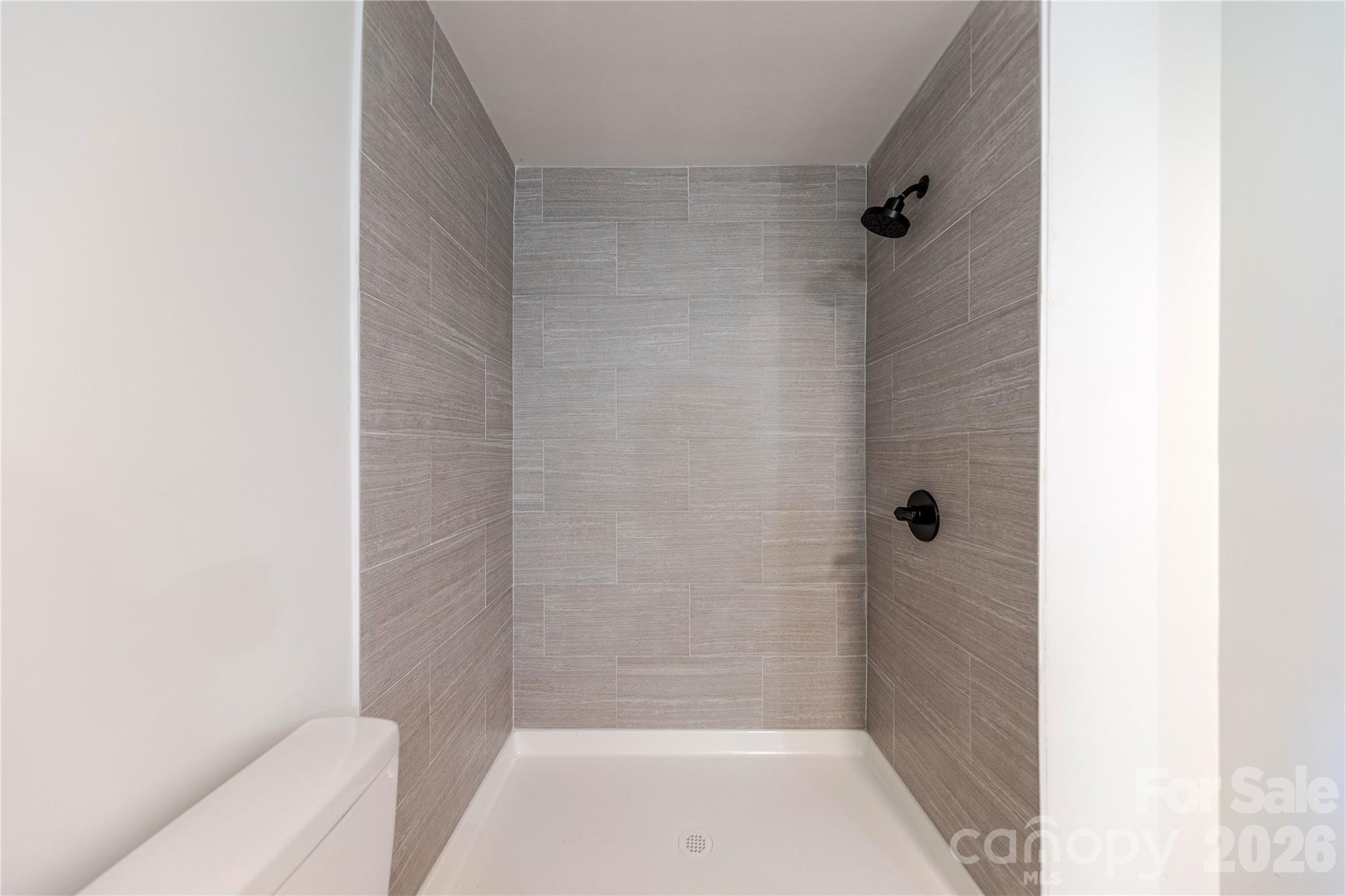 214 E Washington Avenue