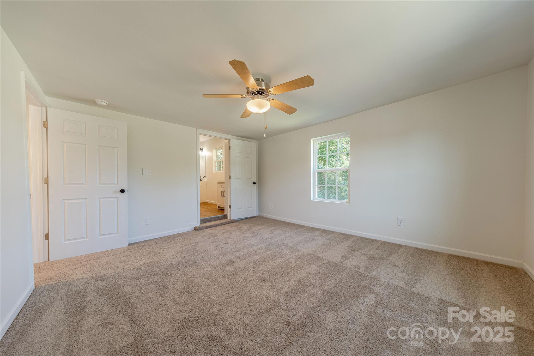 214 E Washington Avenue