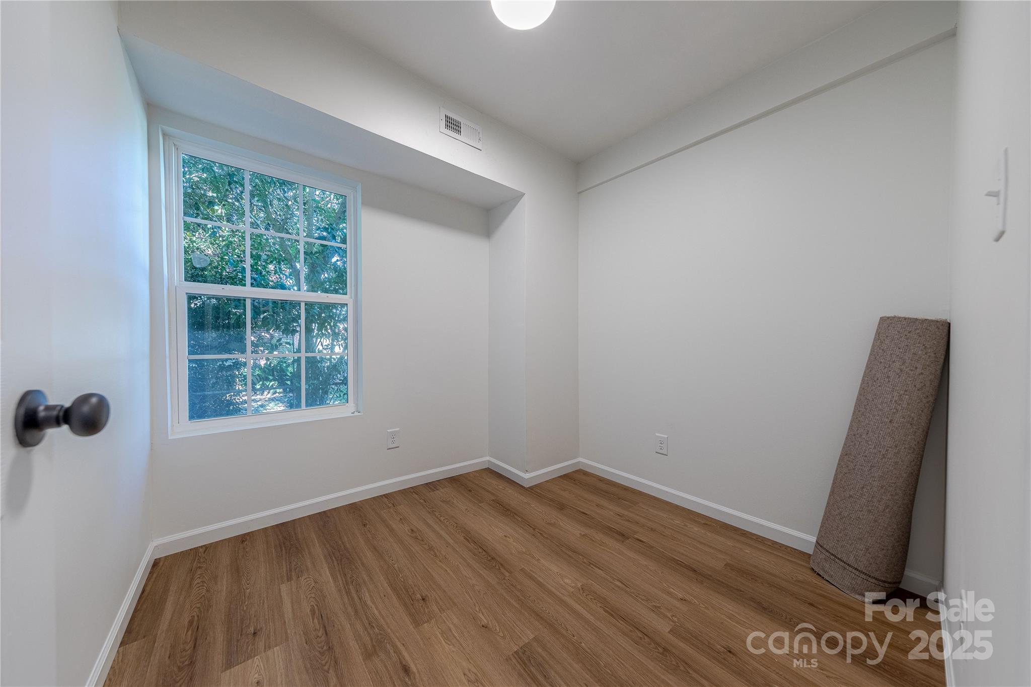 214 E Washington Avenue