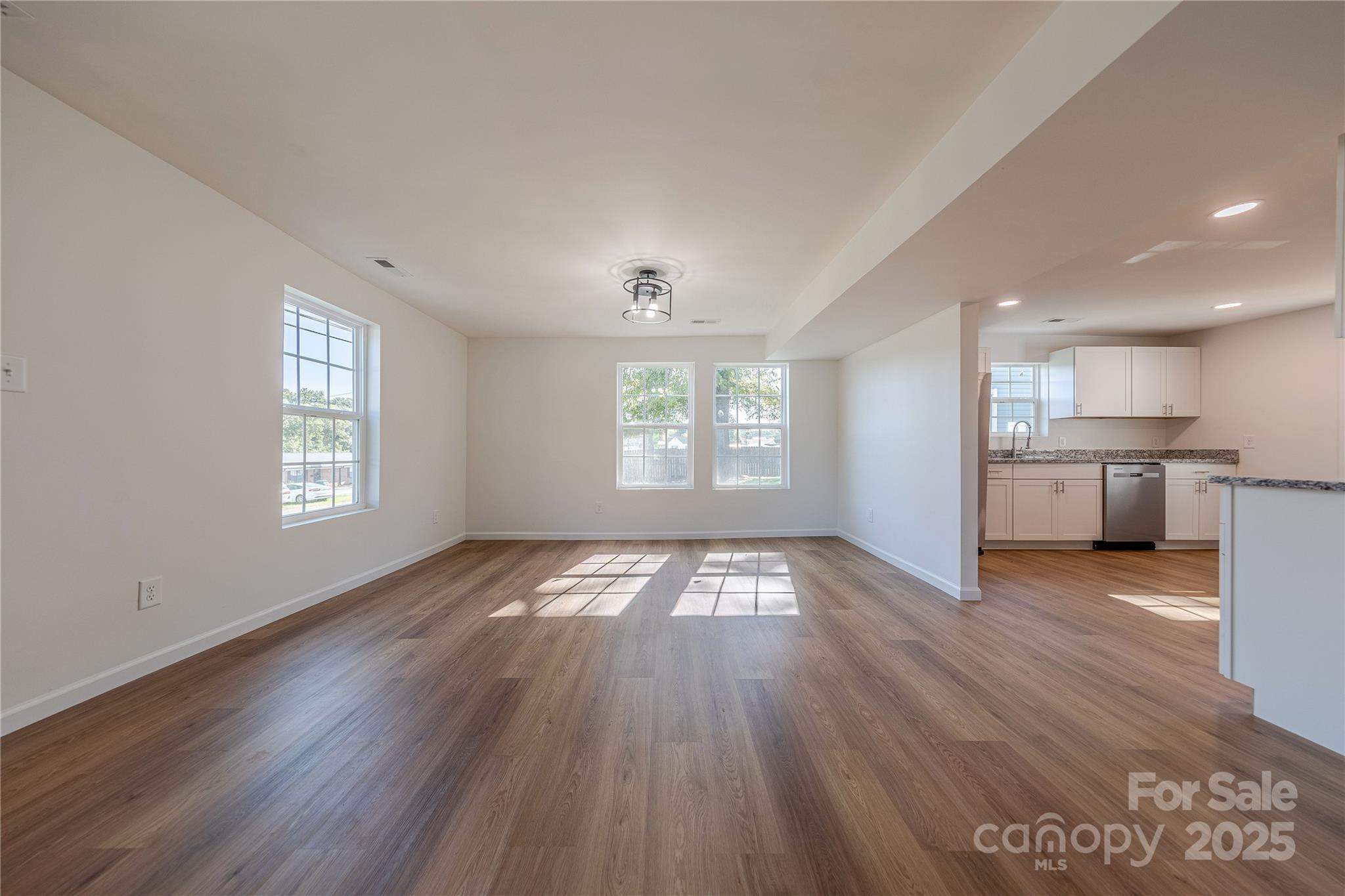 214 E Washington Avenue