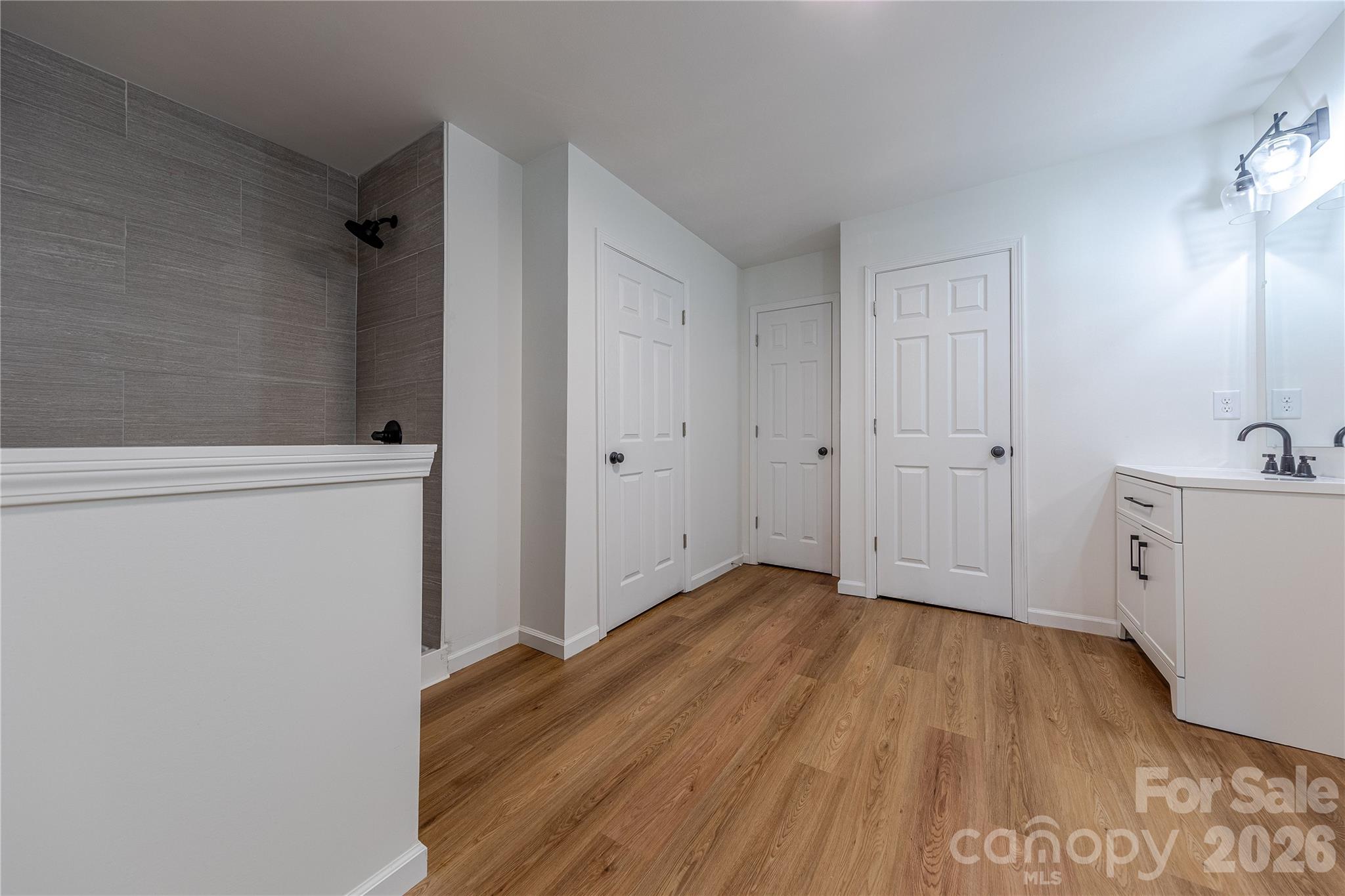 214 E Washington Avenue