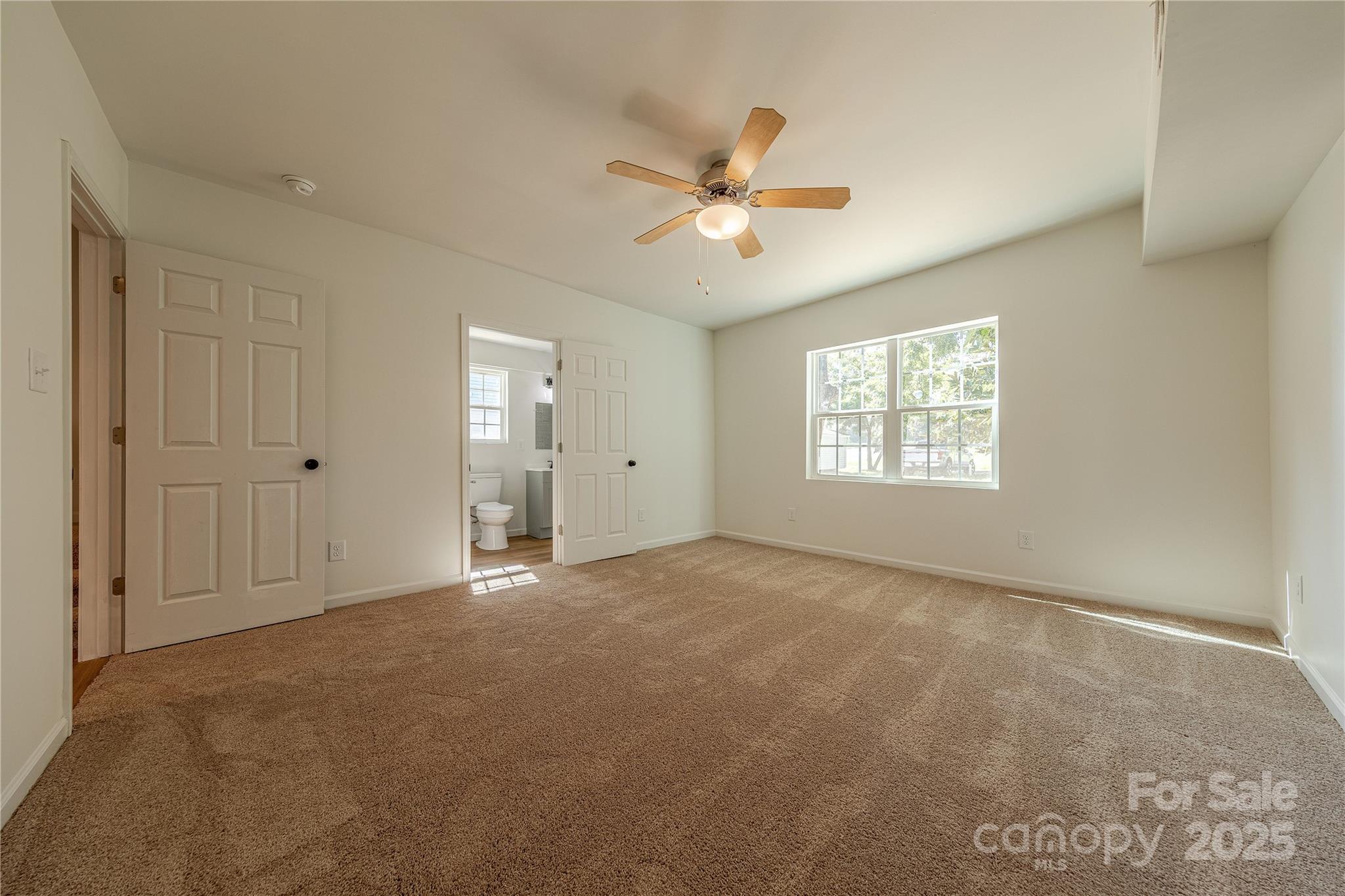 214 E Washington Avenue