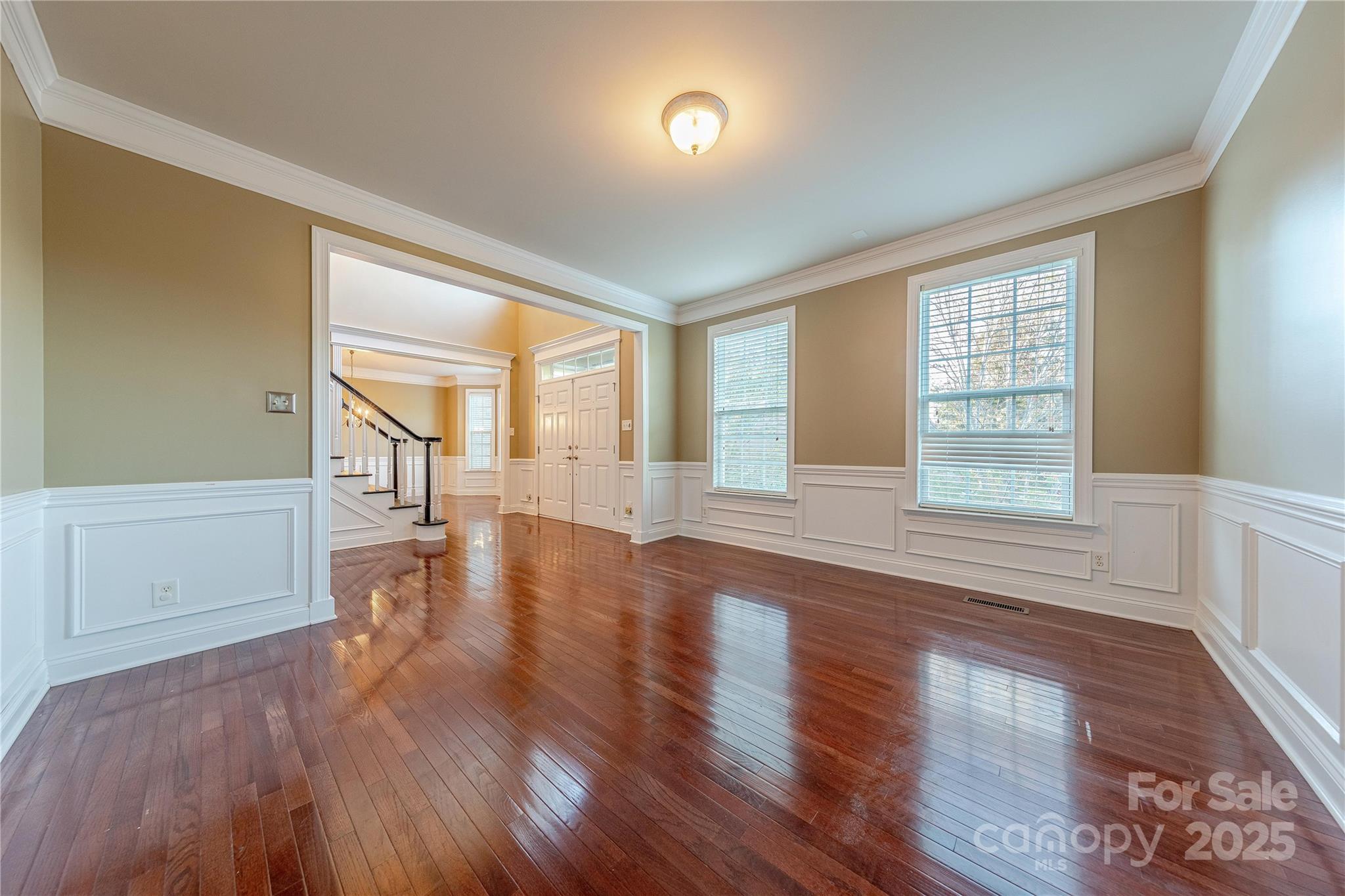 9913 Hazelview Drive