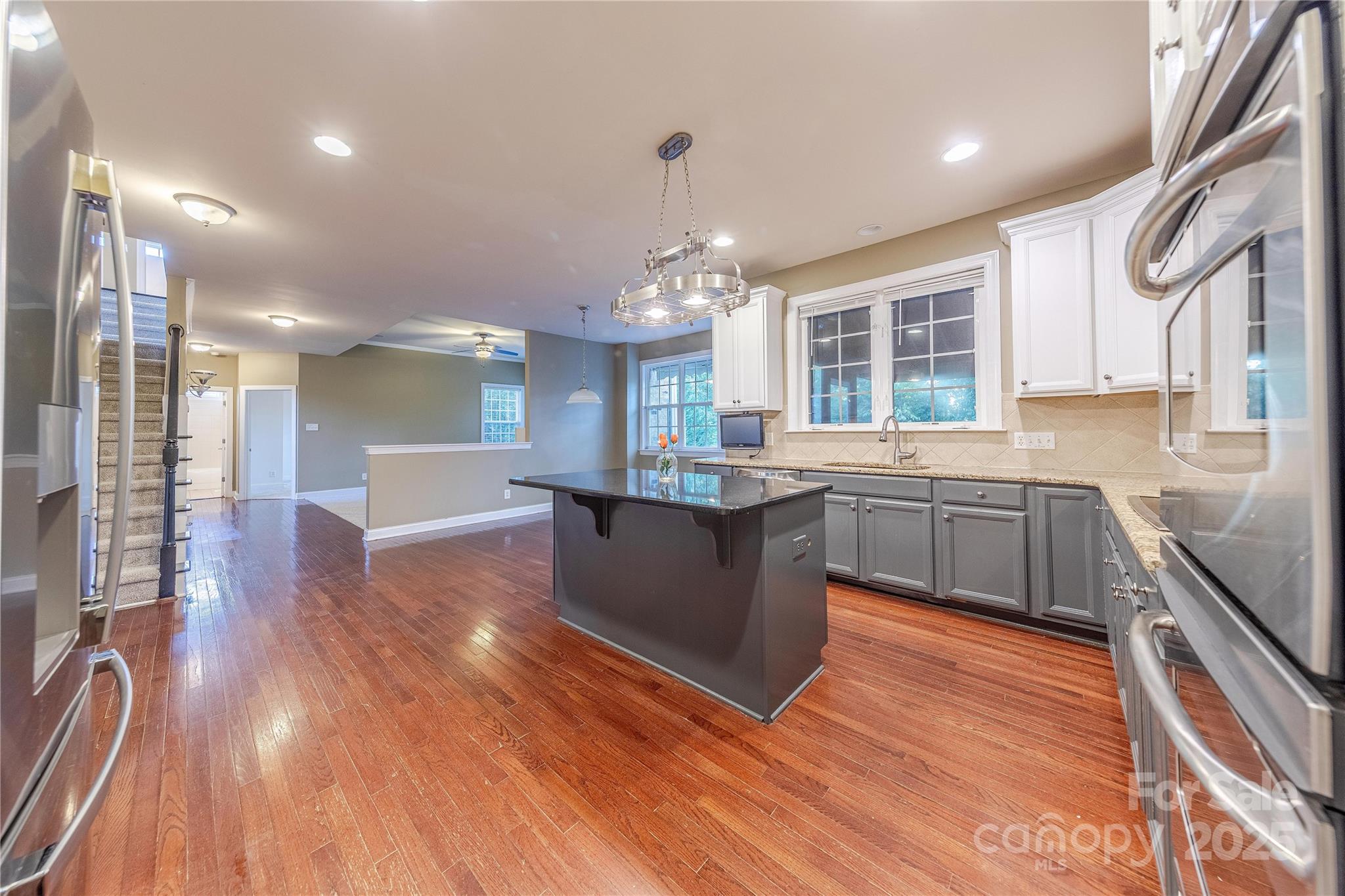 9913 Hazelview Drive