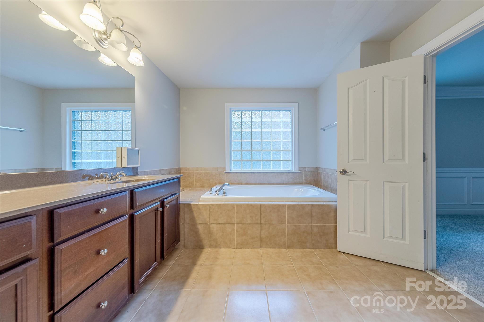 9913 Hazelview Drive