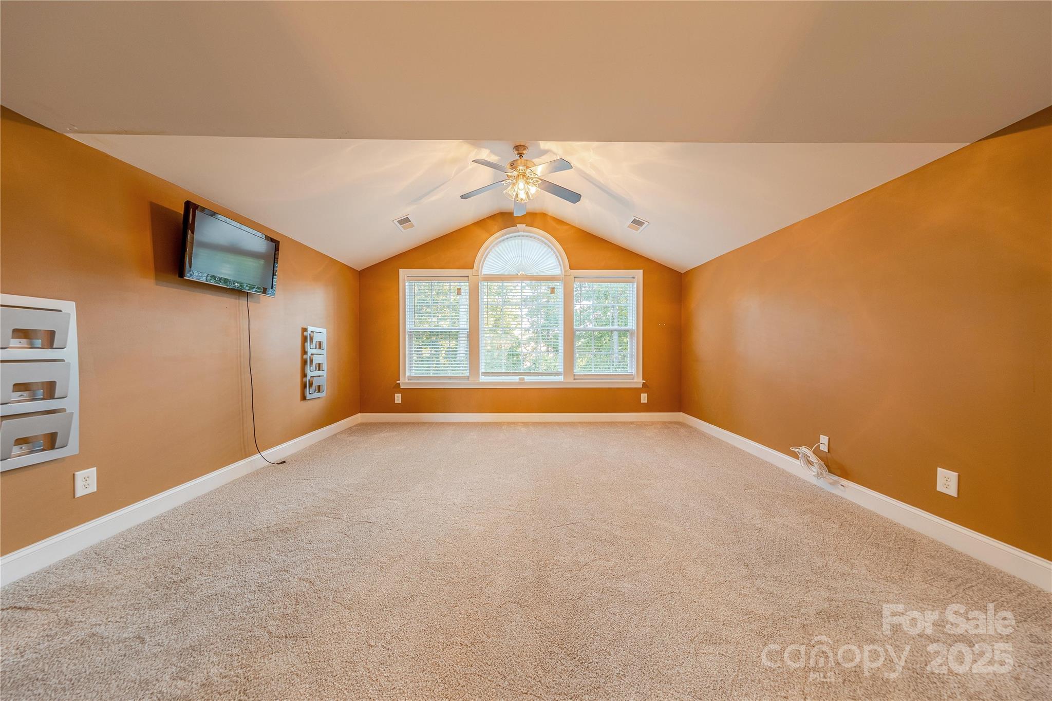 9913 Hazelview Drive