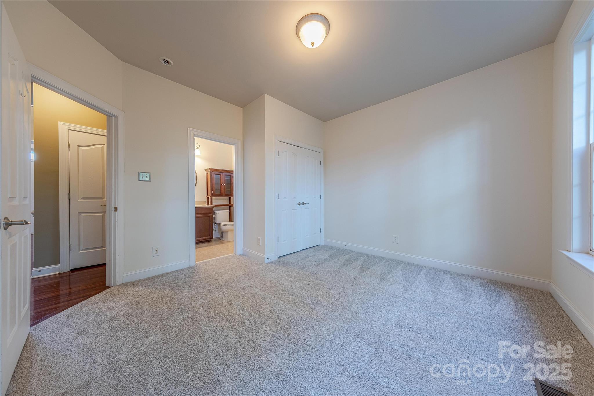 9913 Hazelview Drive