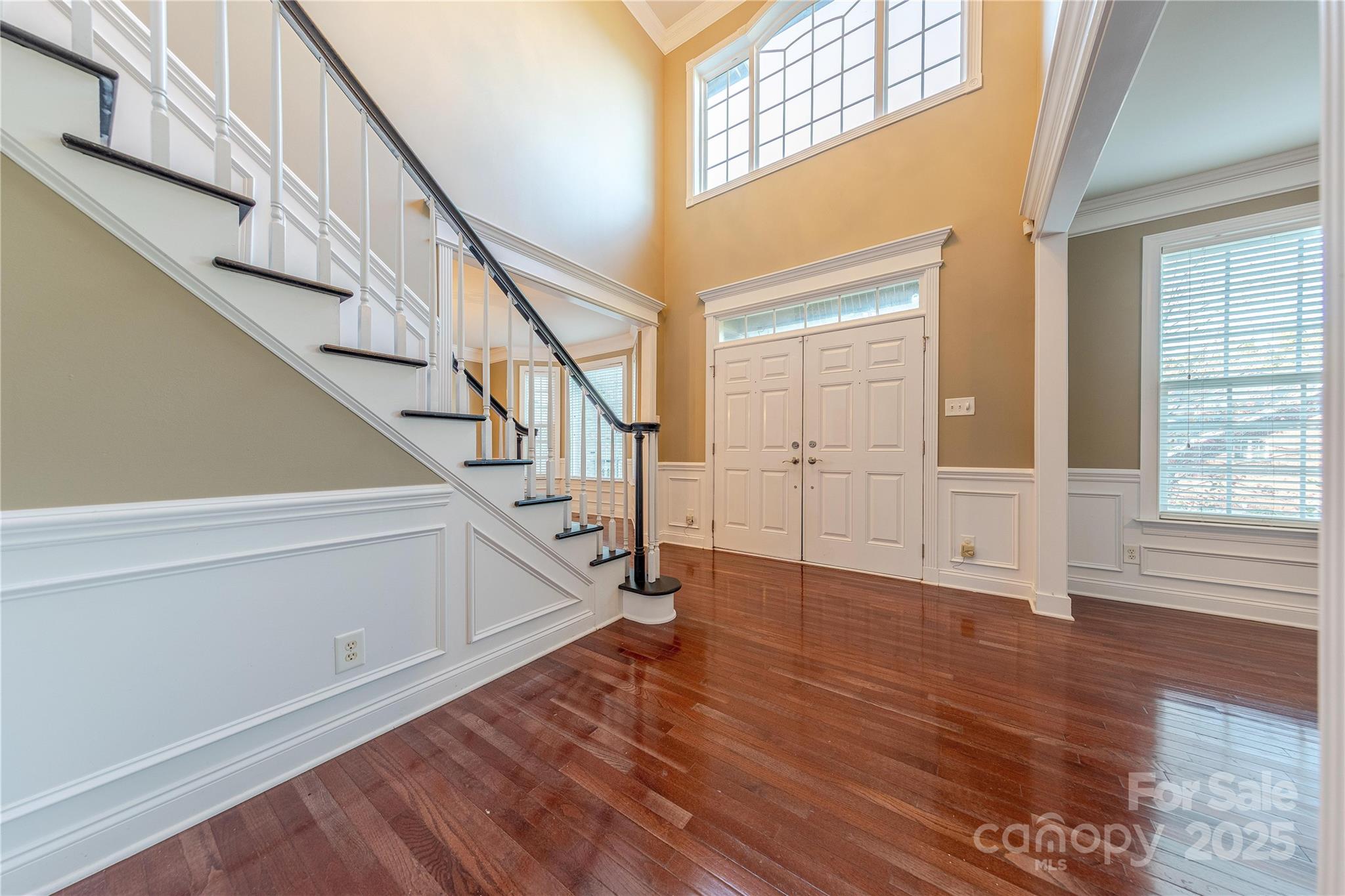 9913 Hazelview Drive