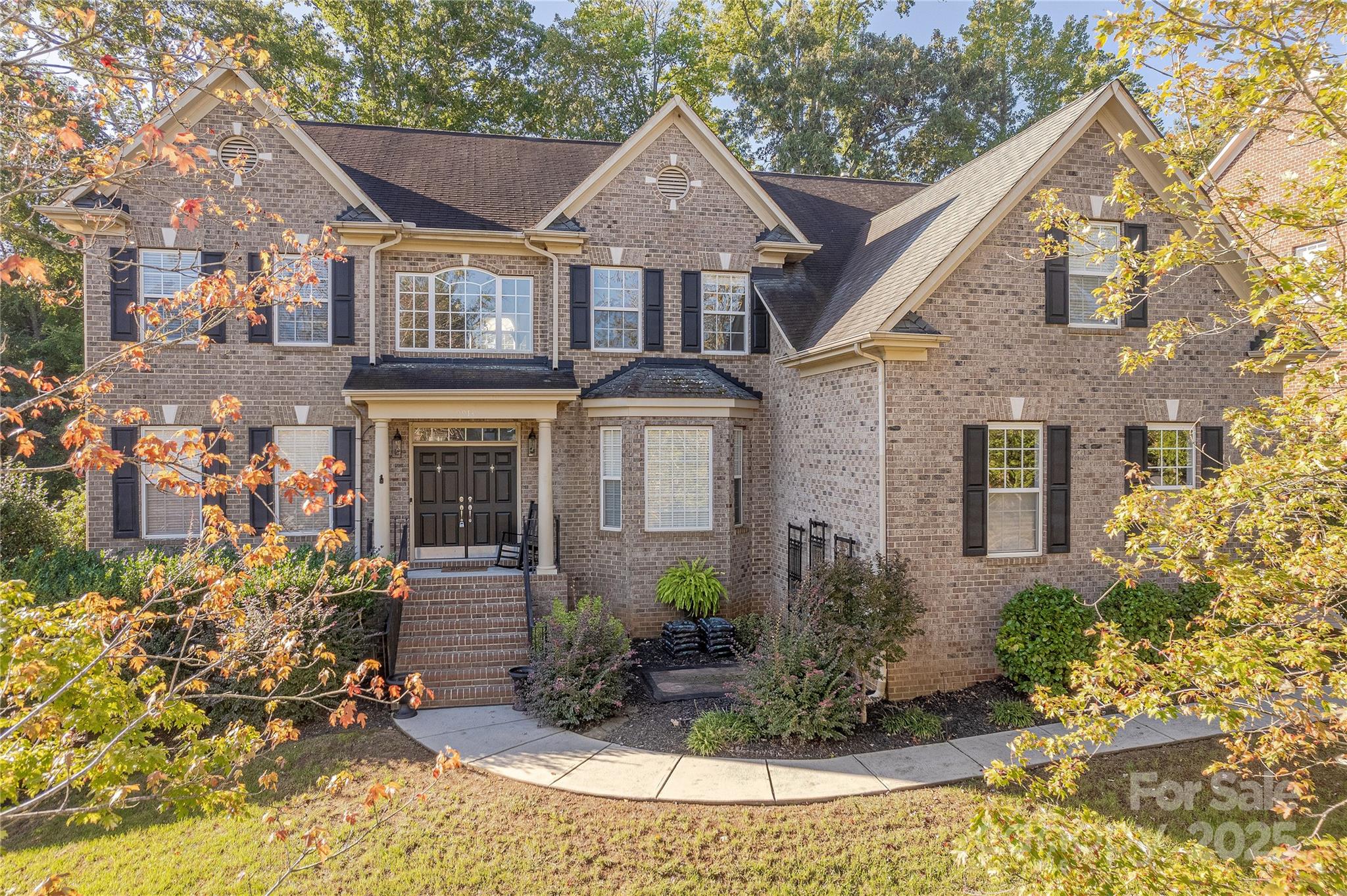 9913 Hazelview Drive