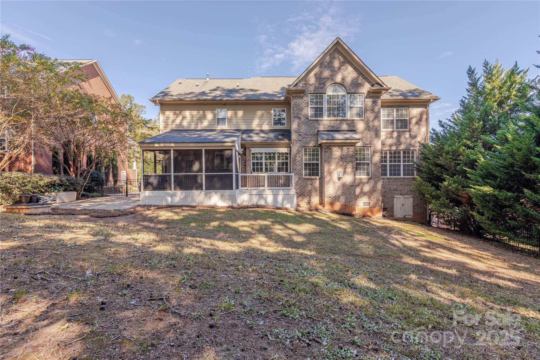 9913 Hazelview Drive