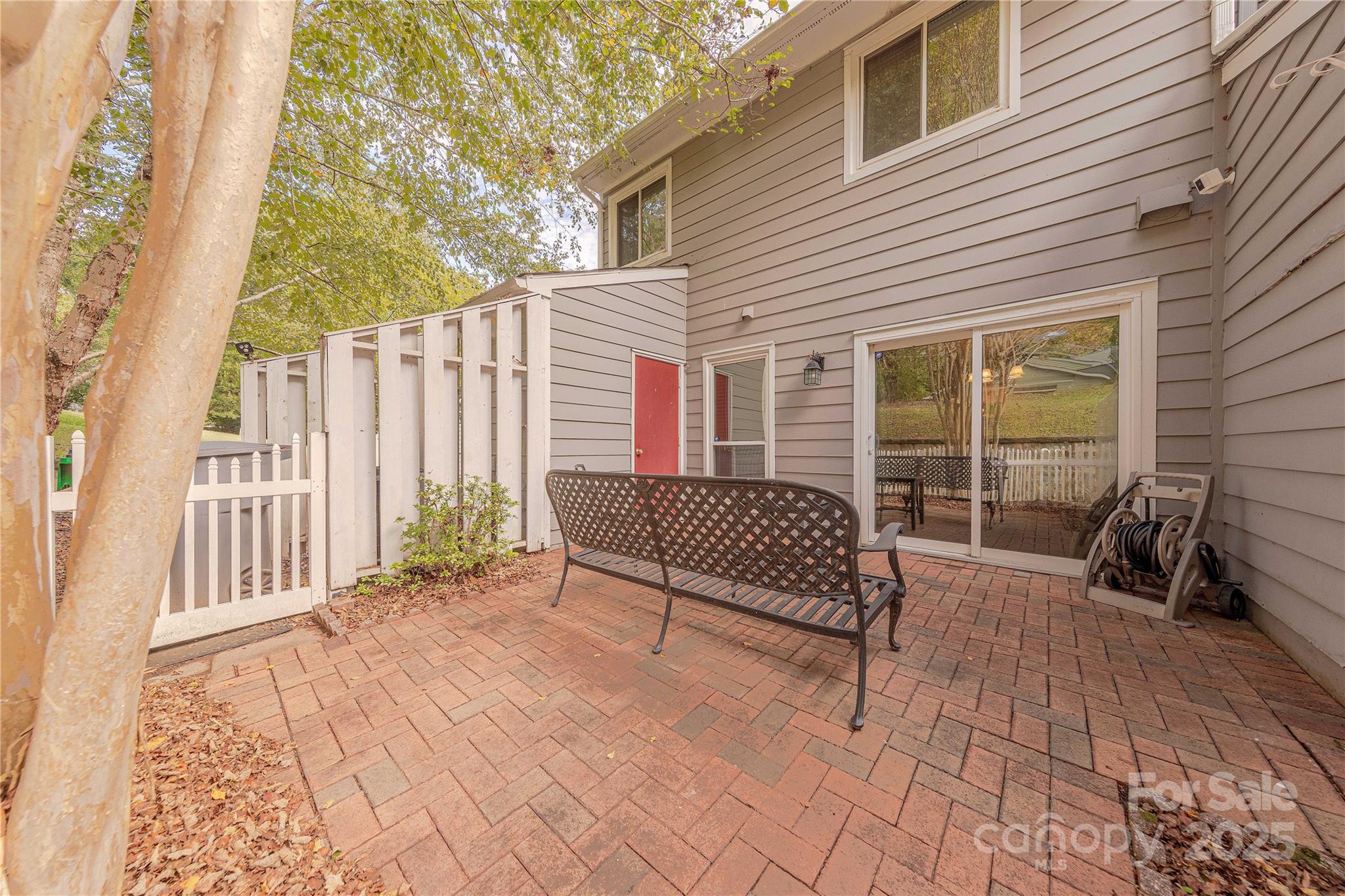 1025 Sardis Cove Drive