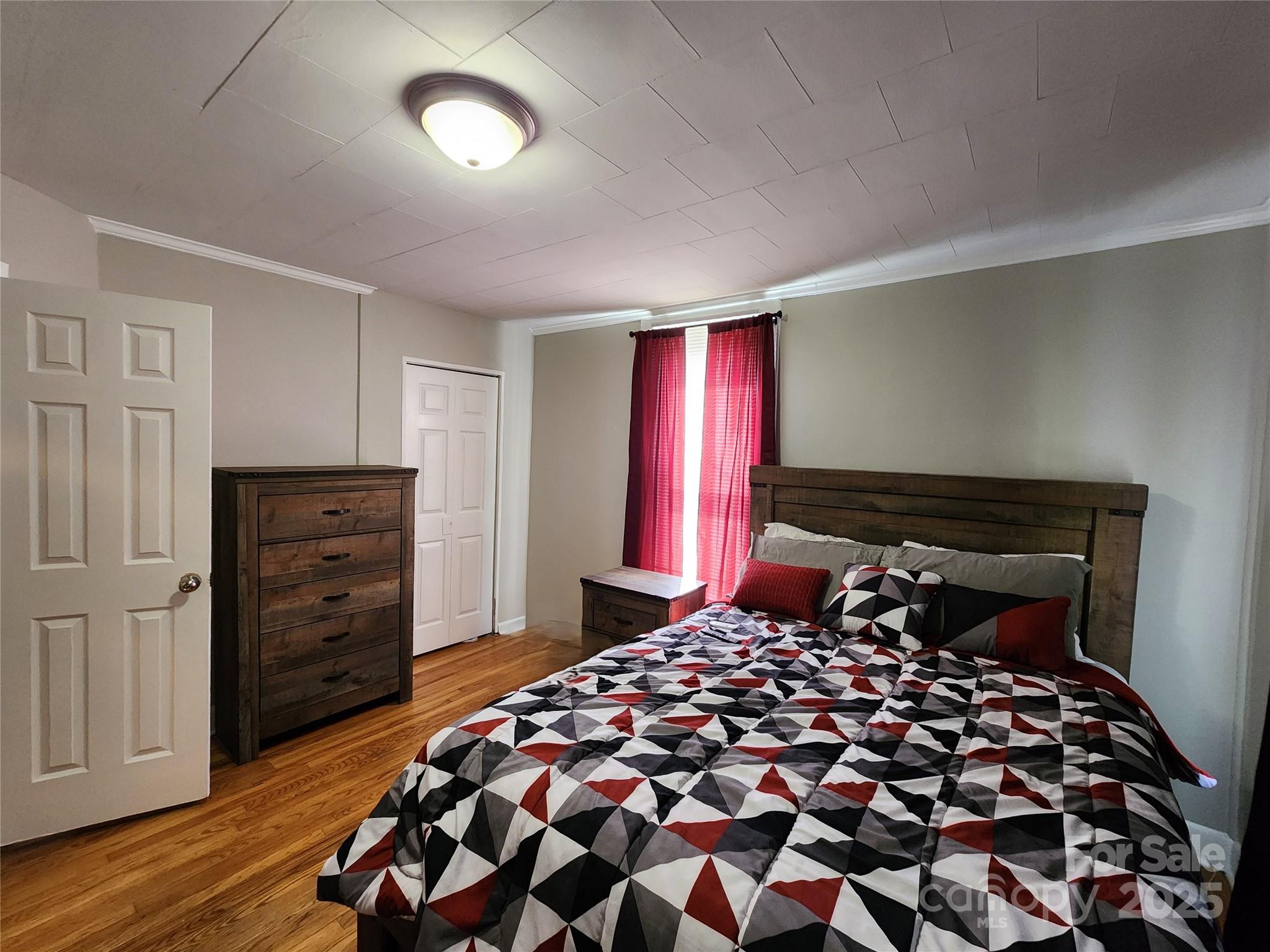 628 E Lafayette Street