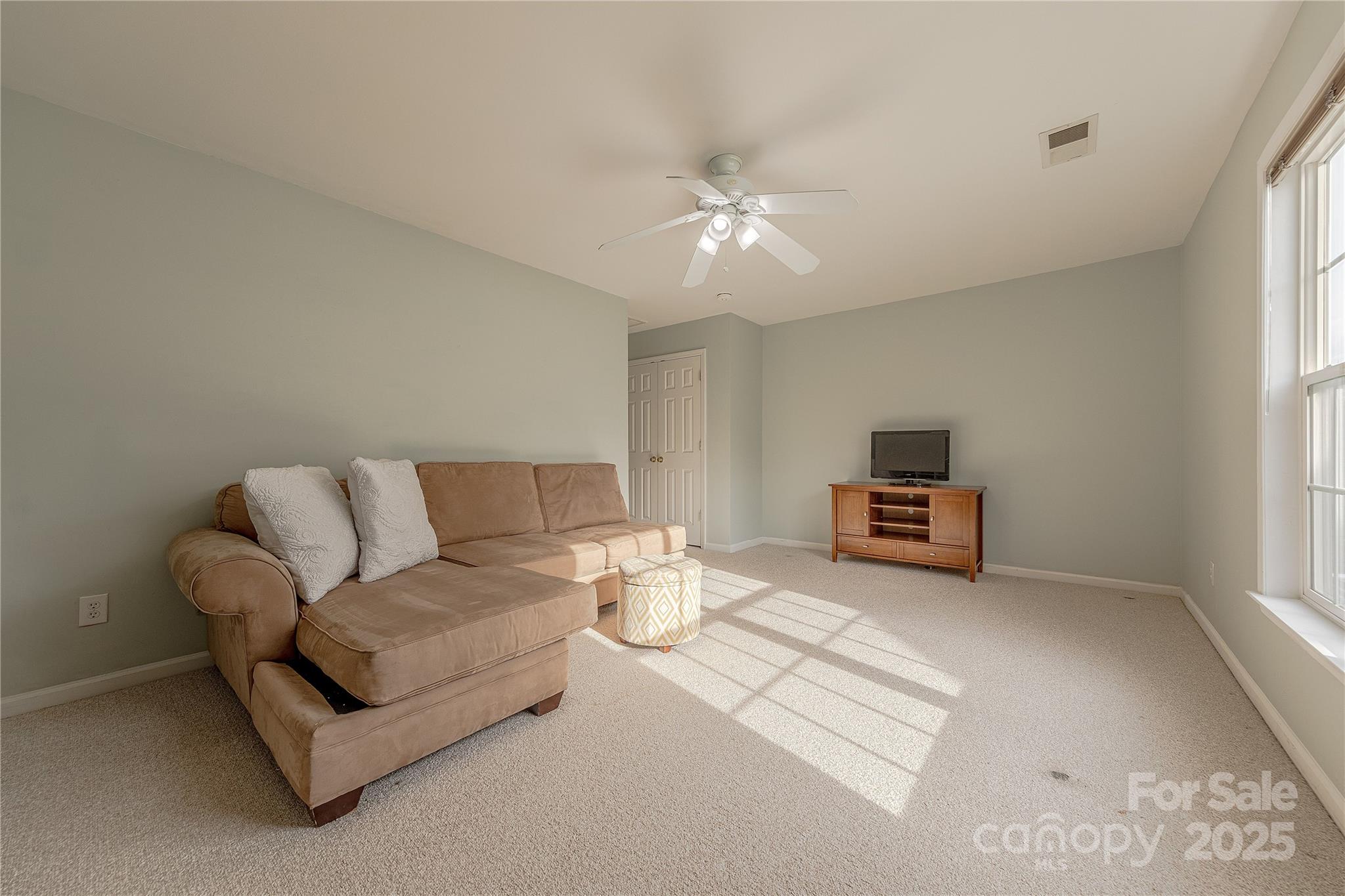 3144 Surreyhill Court