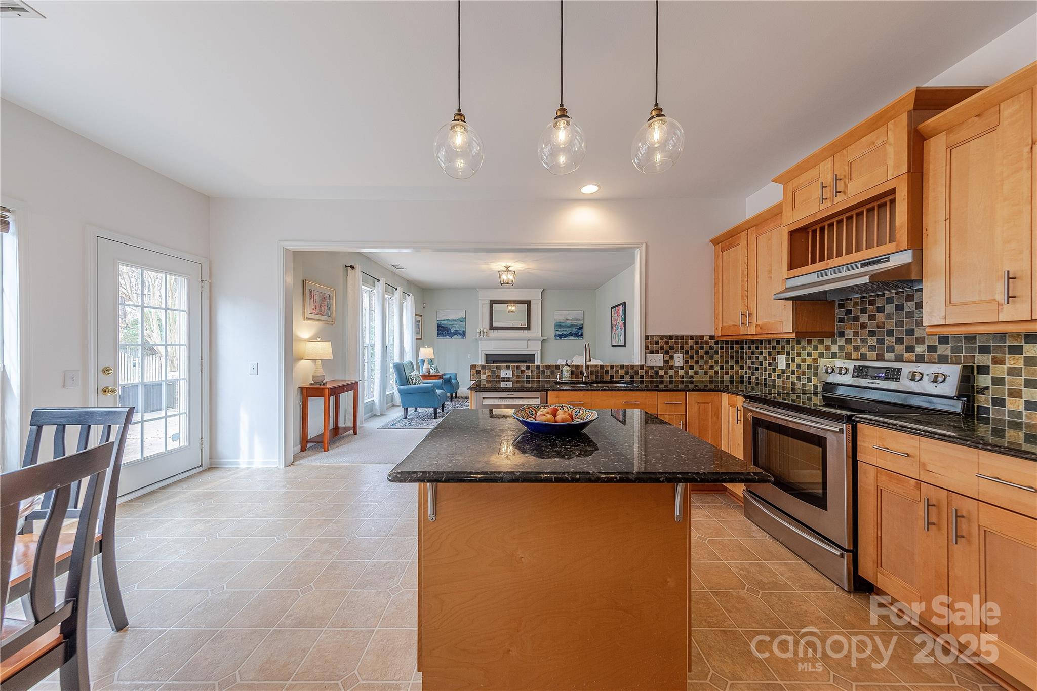 3144 Surreyhill Court