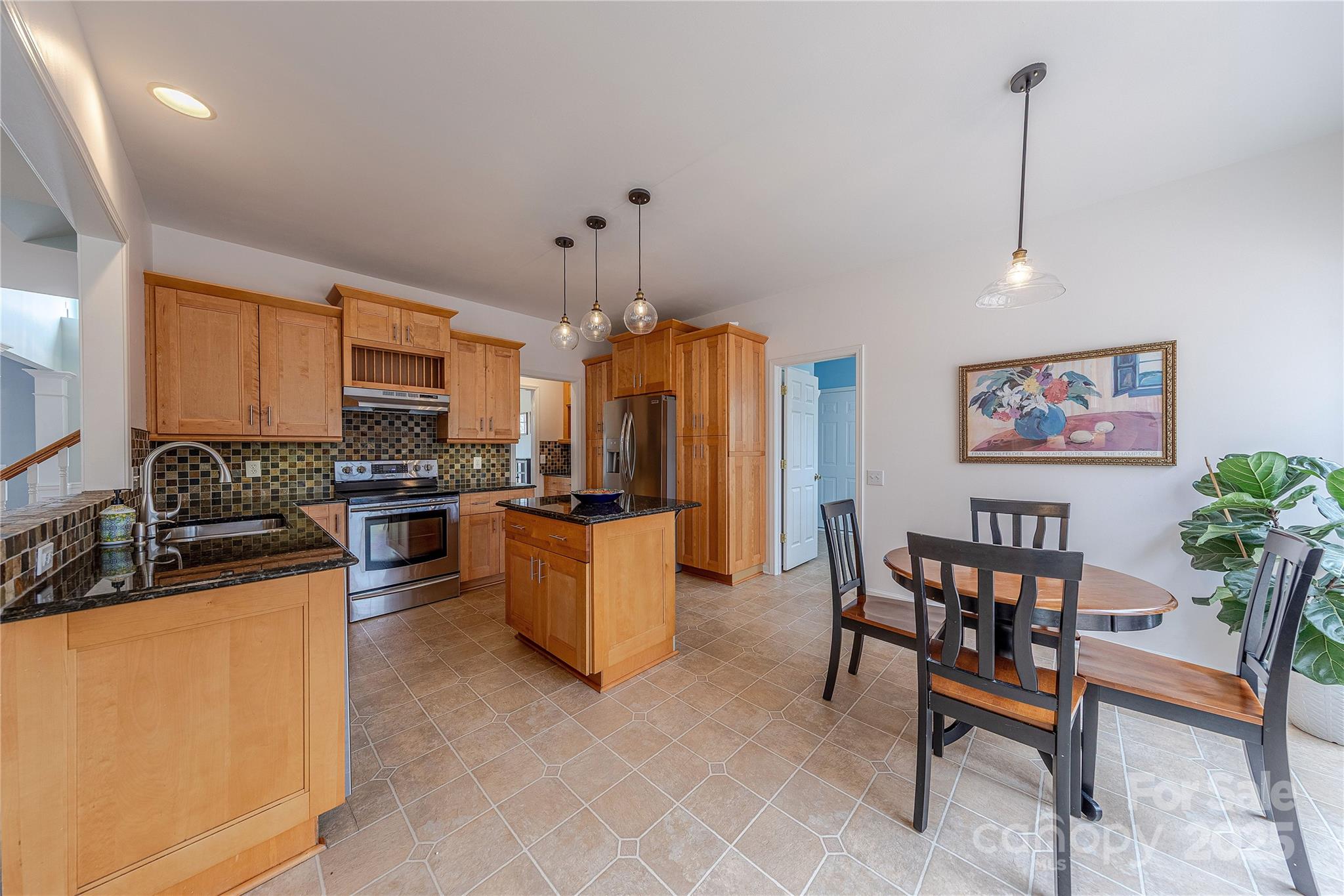 3144 Surreyhill Court