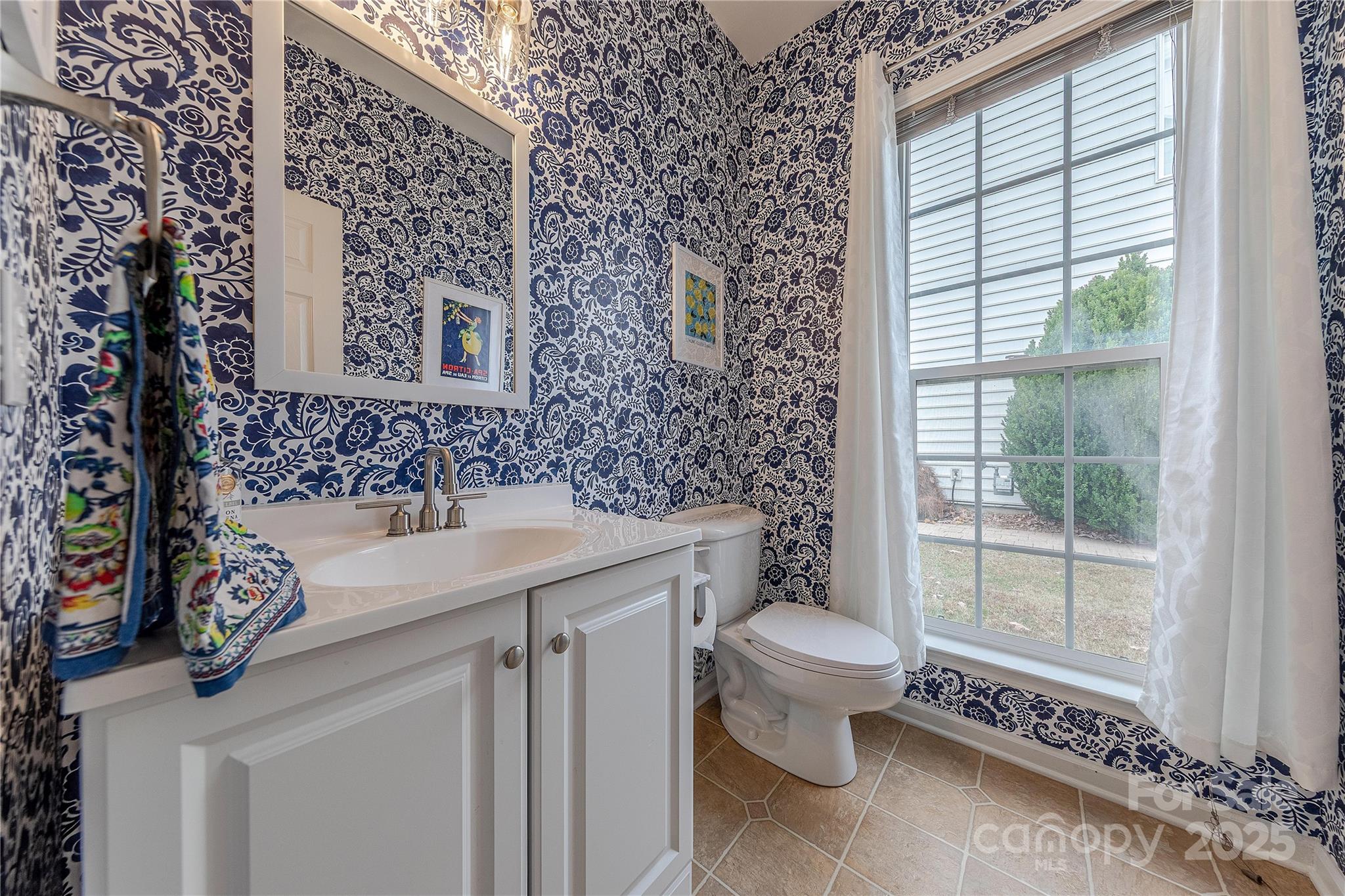 3144 Surreyhill Court