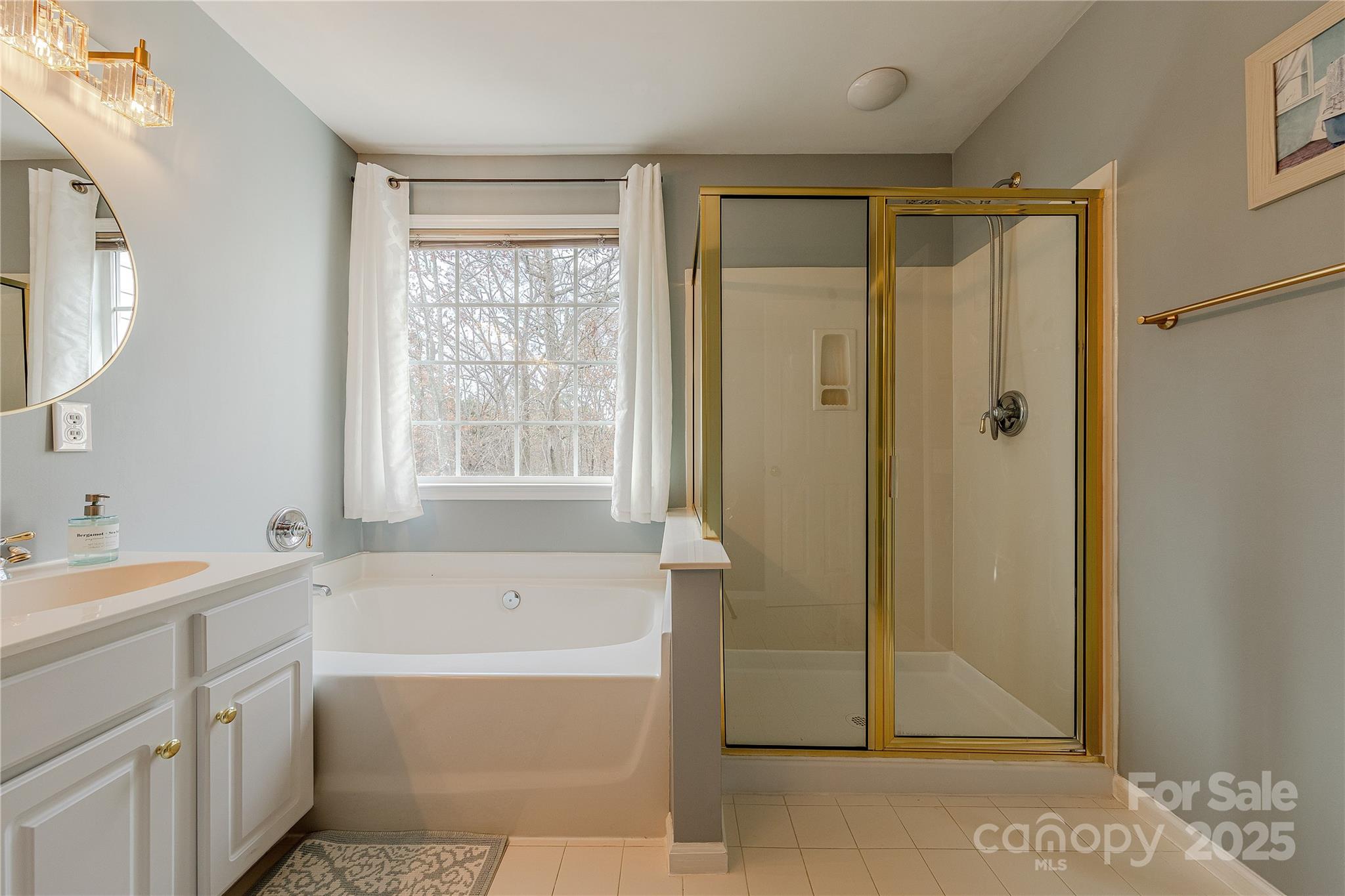 3144 Surreyhill Court