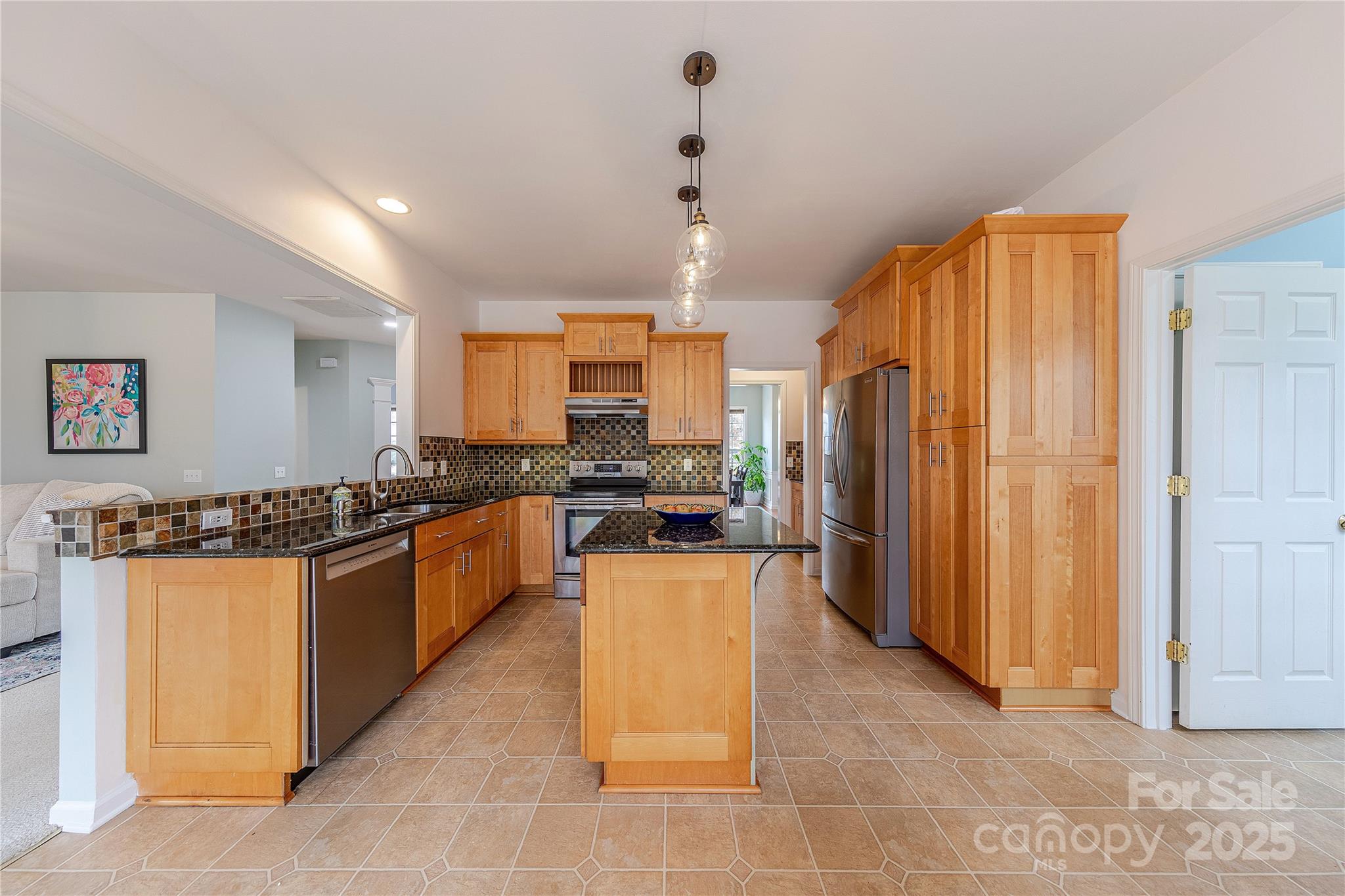 3144 Surreyhill Court