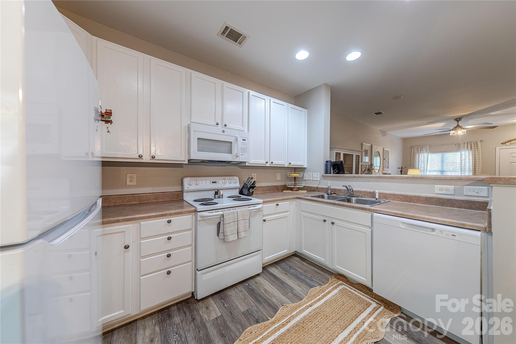 124 Clydesdale Court