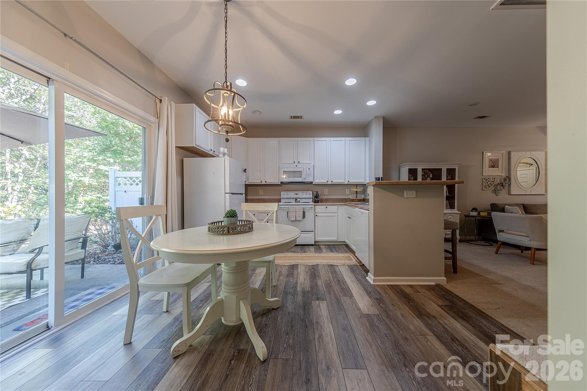 124 Clydesdale Court