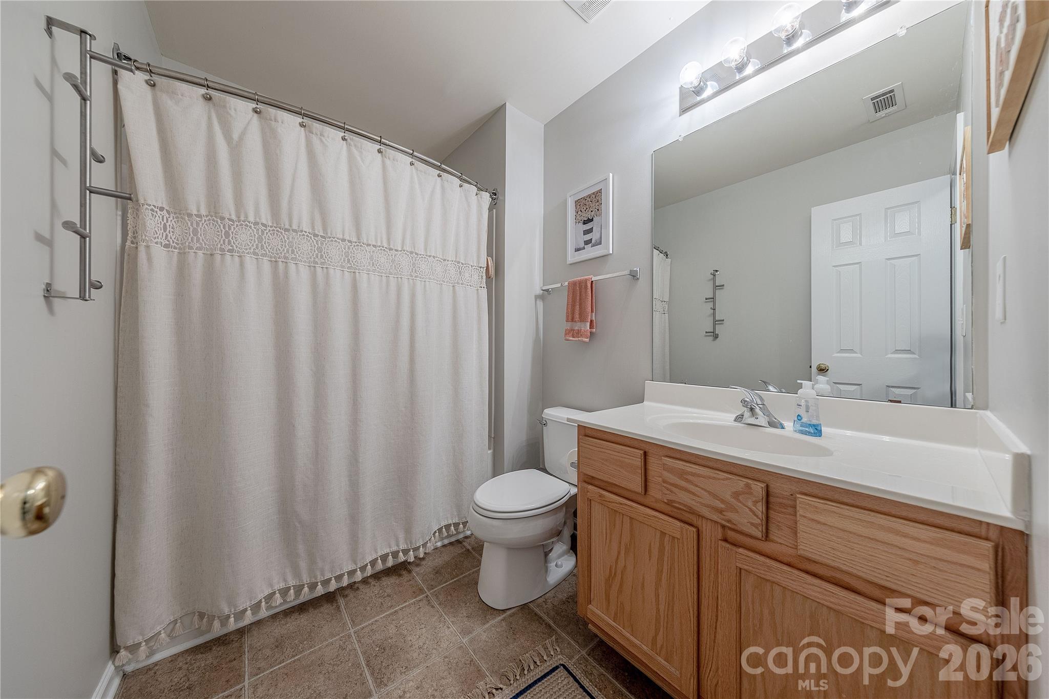 124 Clydesdale Court