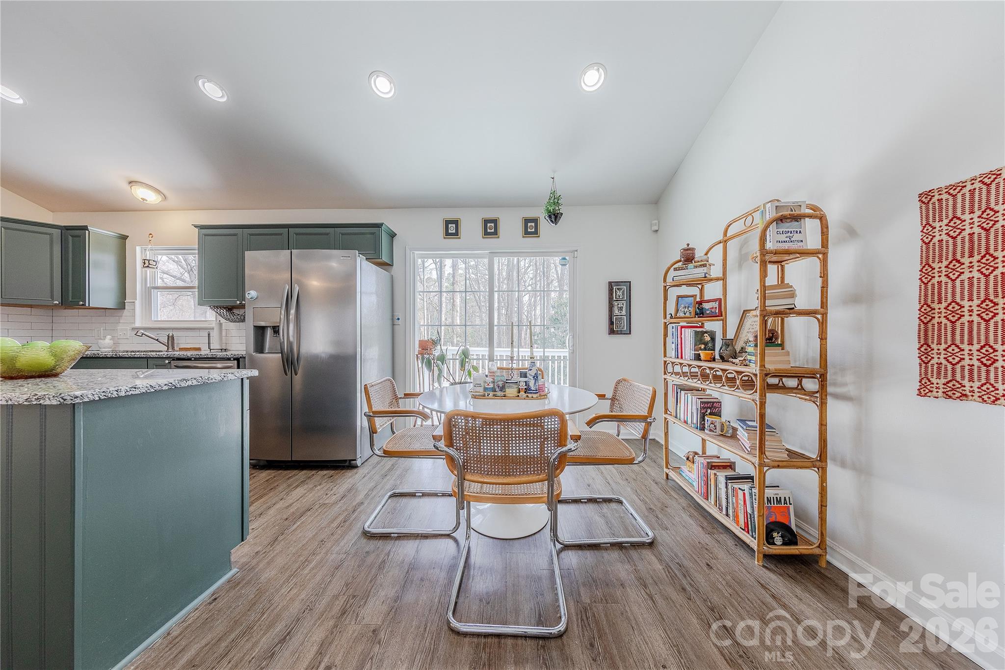 6332 Round Hill Road