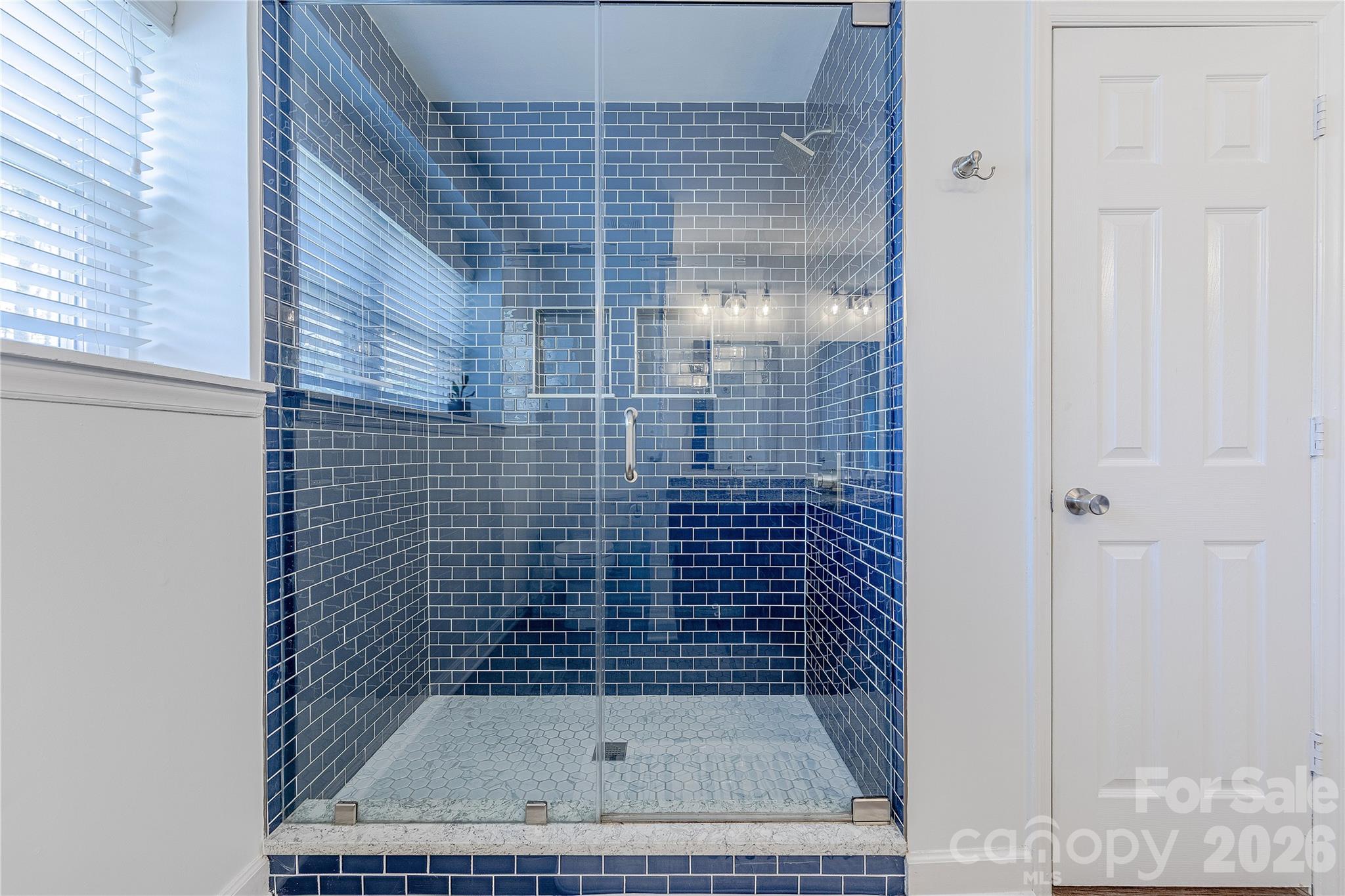 6332 Round Hill Road