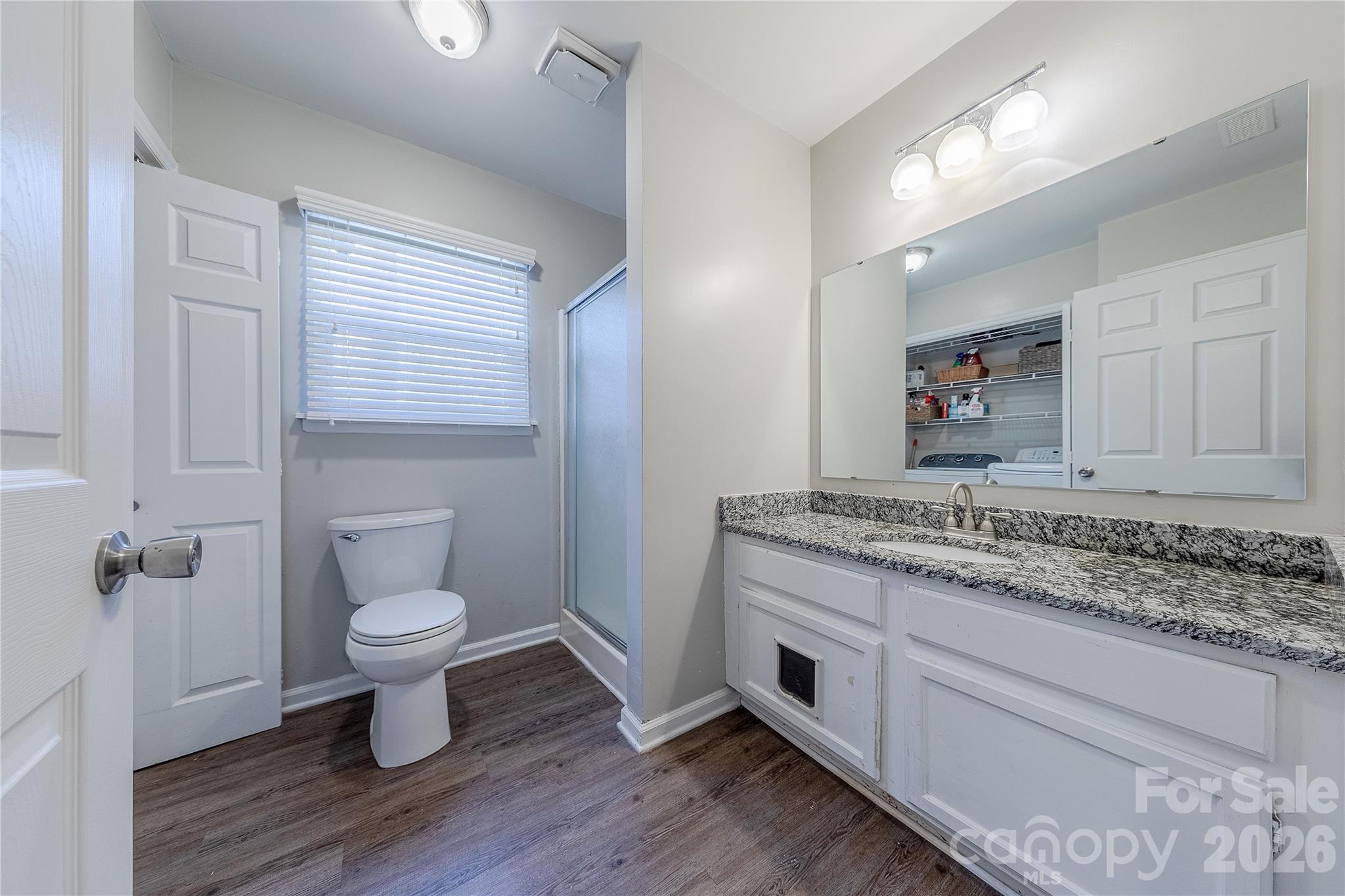 6332 Round Hill Road