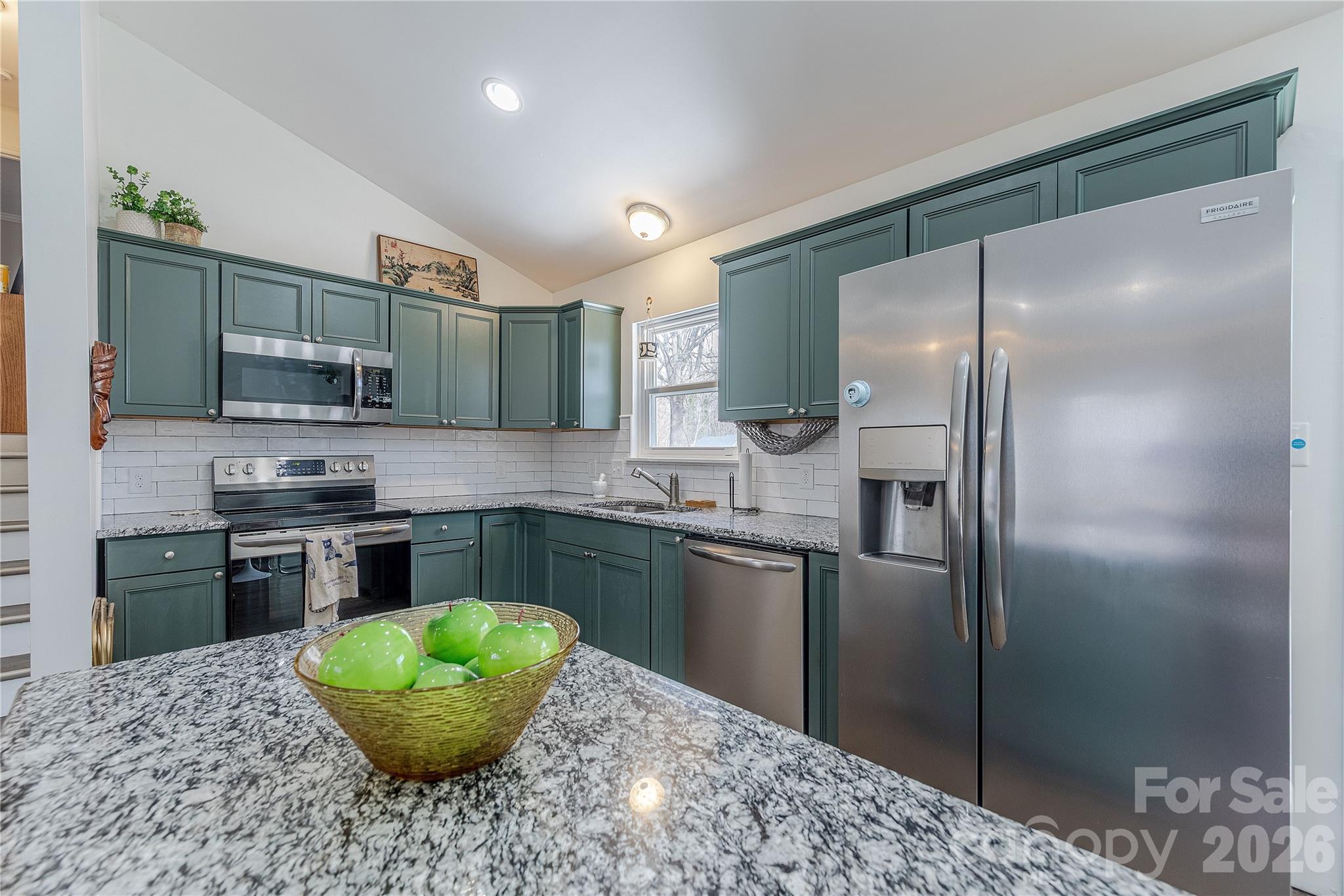 6332 Round Hill Road