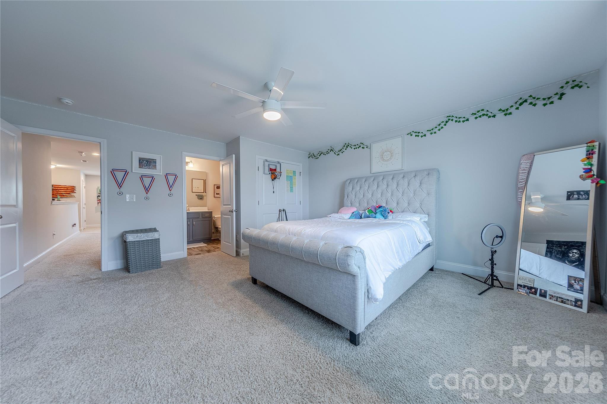 1059 Willow Grove Lane