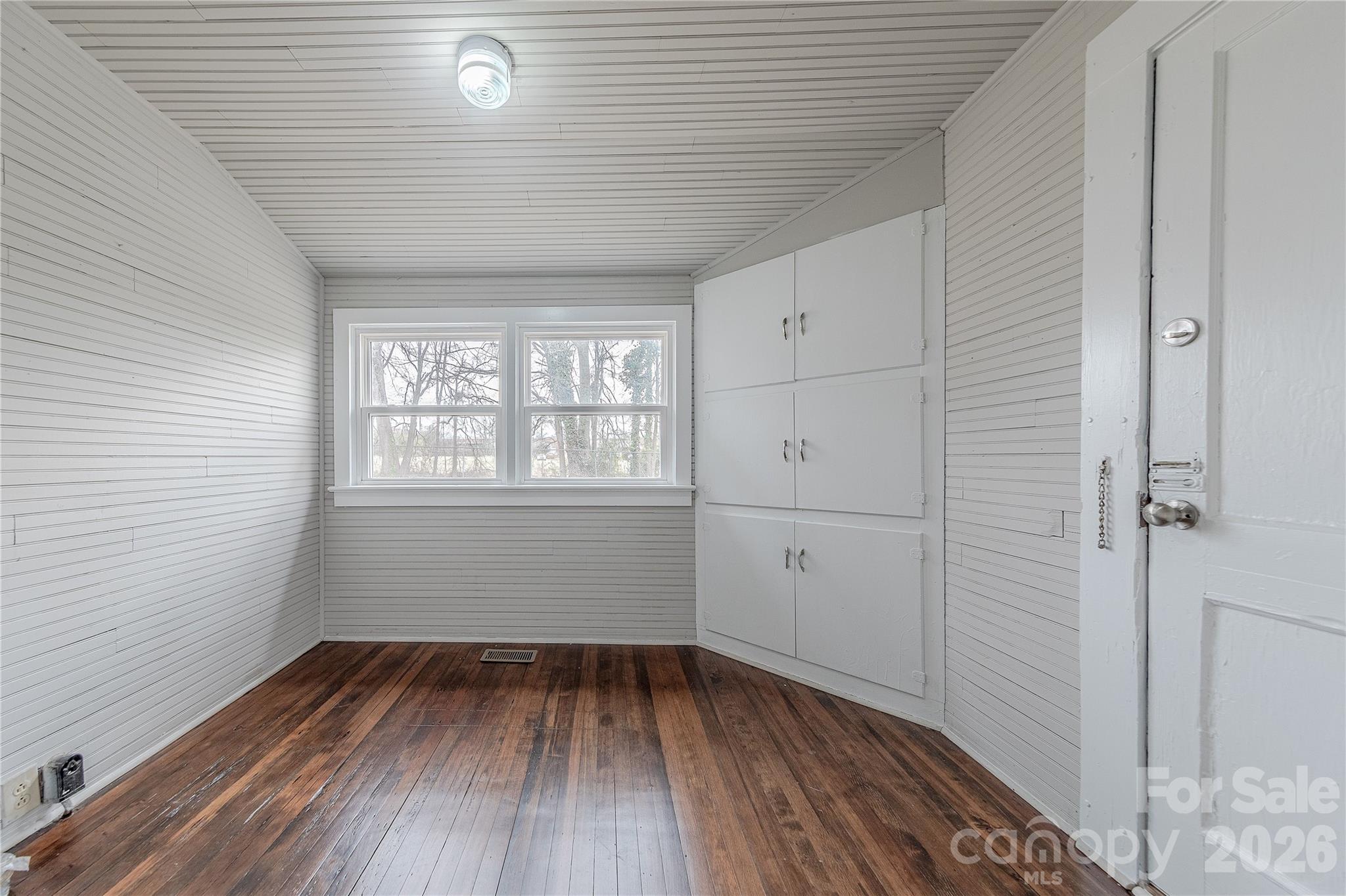 319 Martin Street