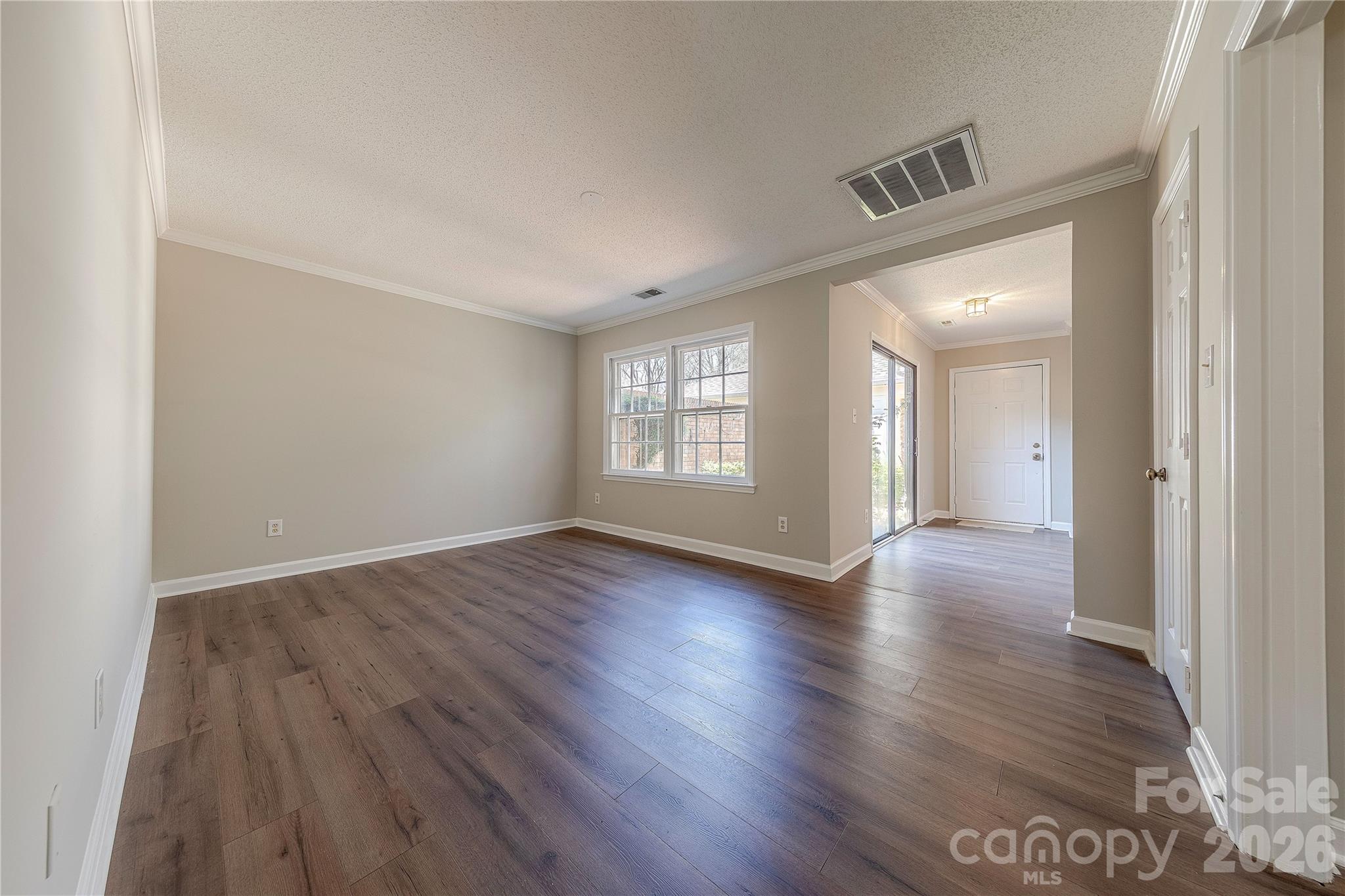 2401 Quail Lake Drive