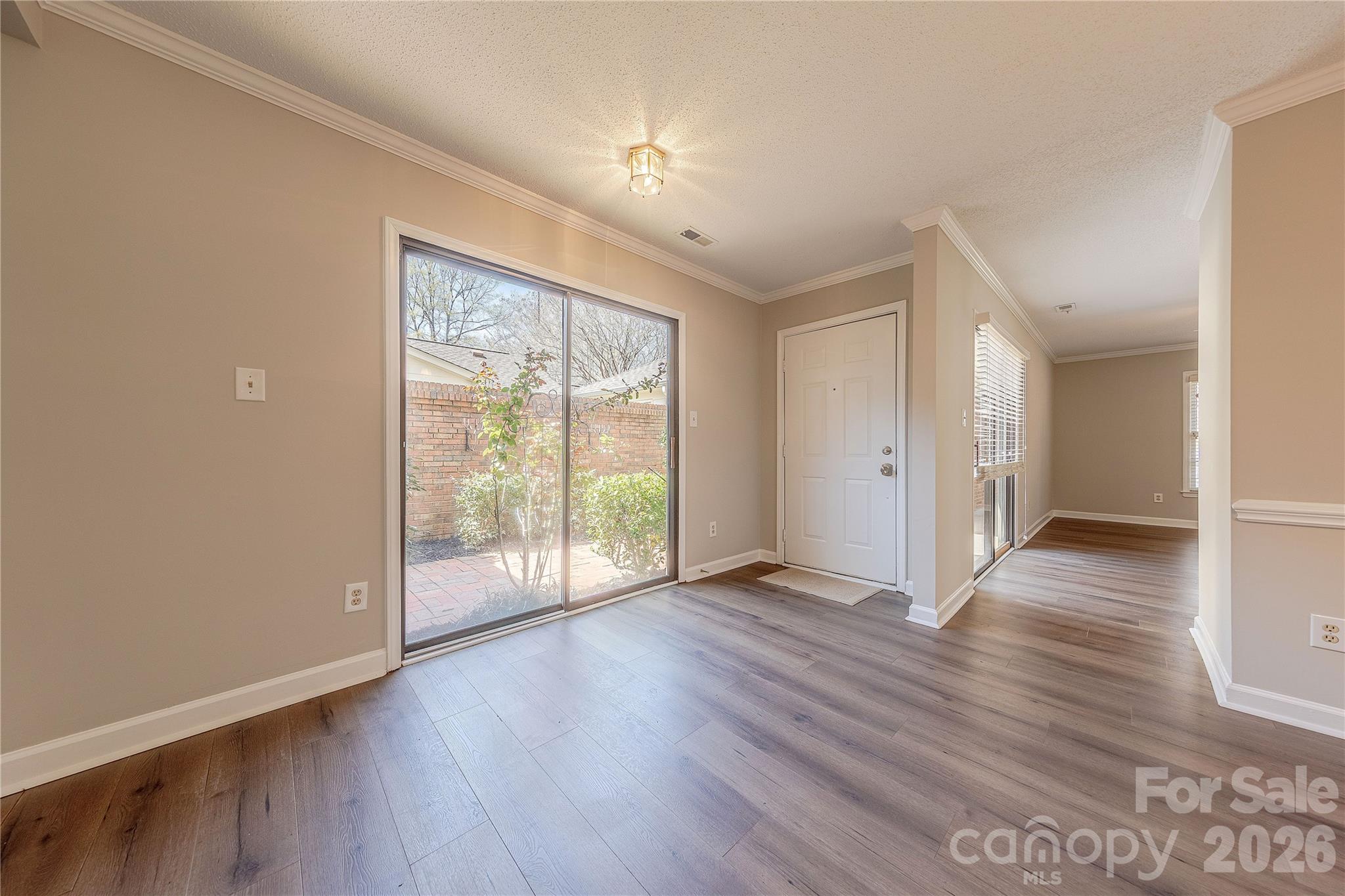 2401 Quail Lake Drive