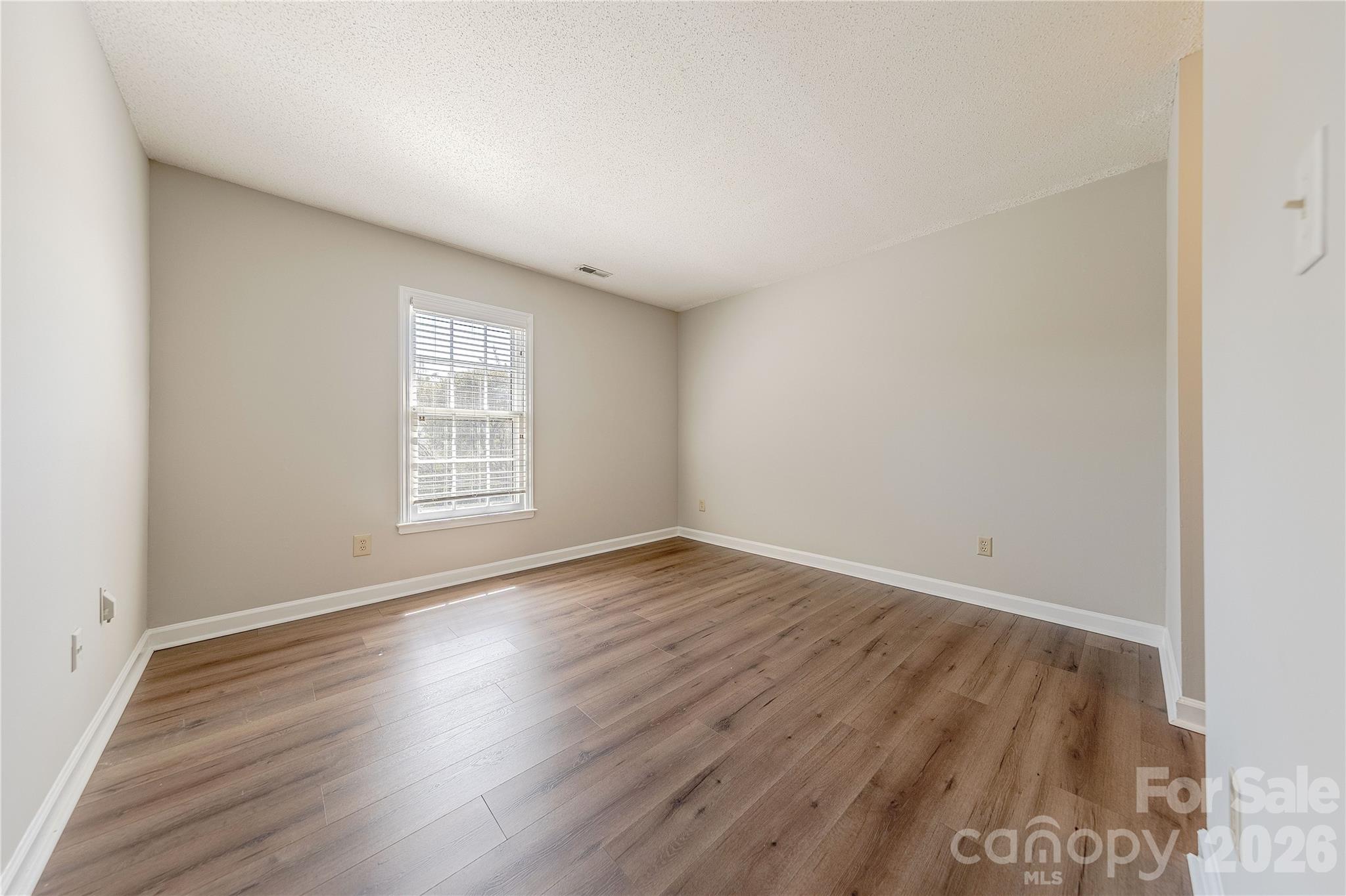 2401 Quail Lake Drive