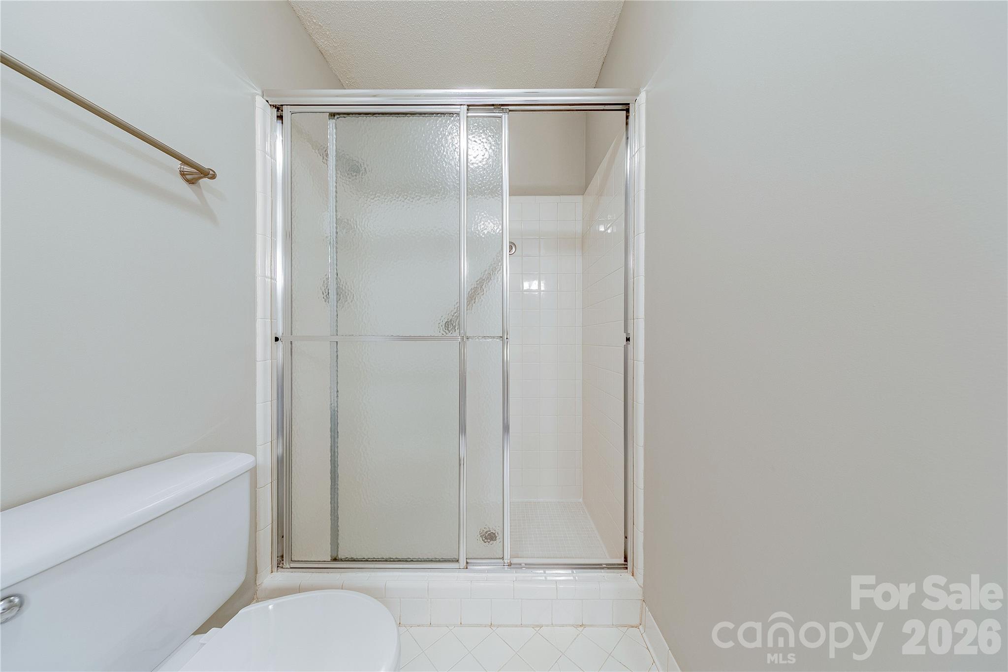 2401 Quail Lake Drive