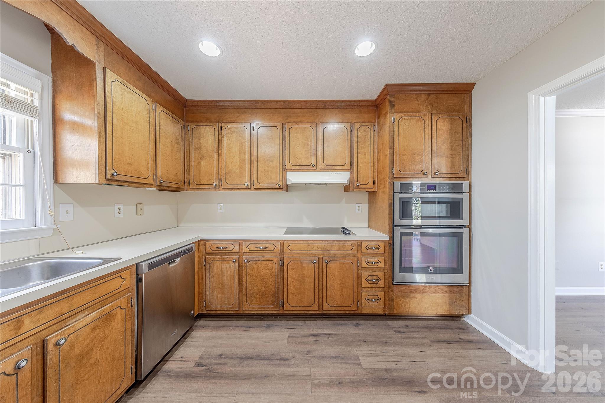 2401 Quail Lake Drive