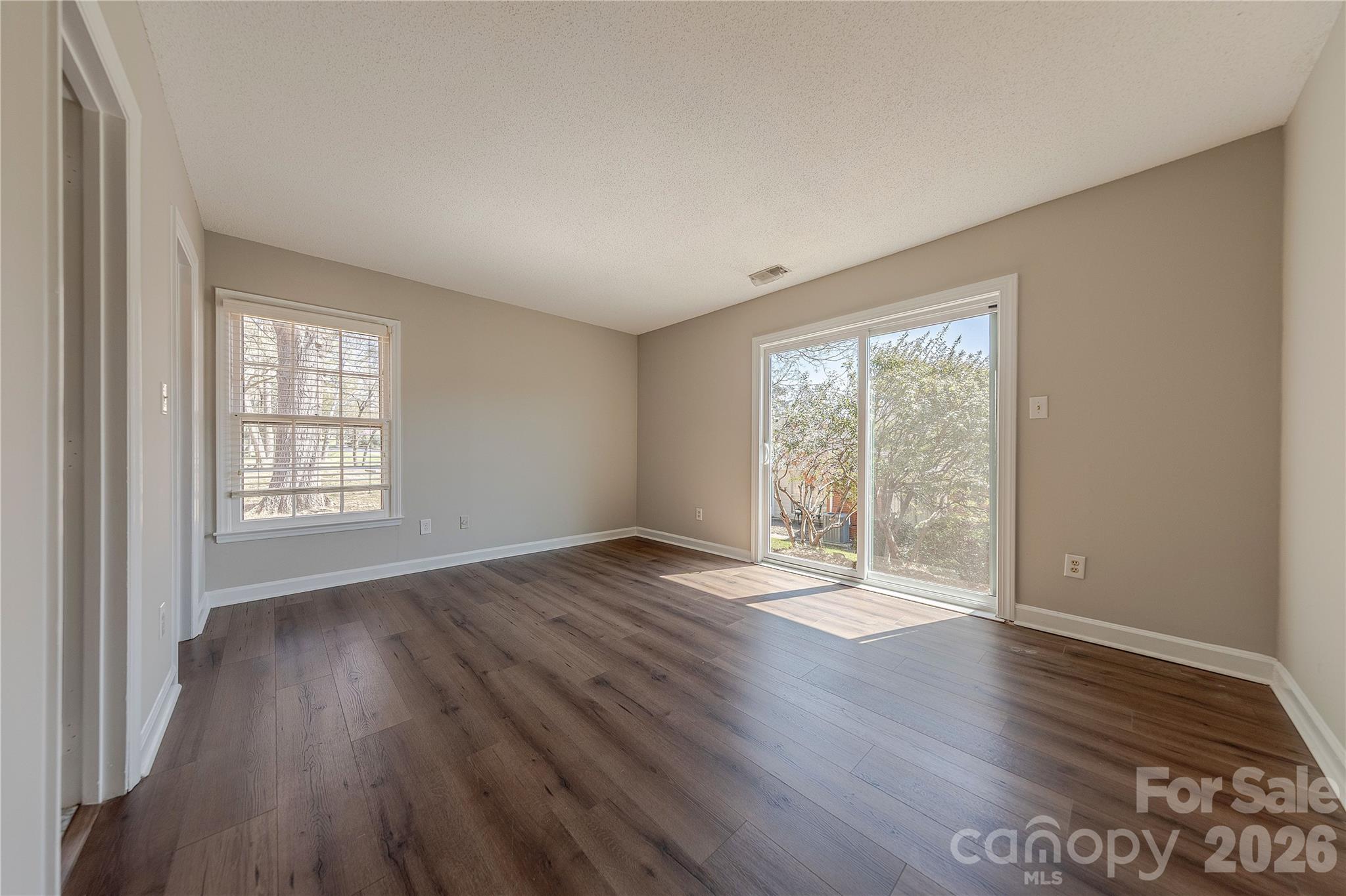 2401 Quail Lake Drive