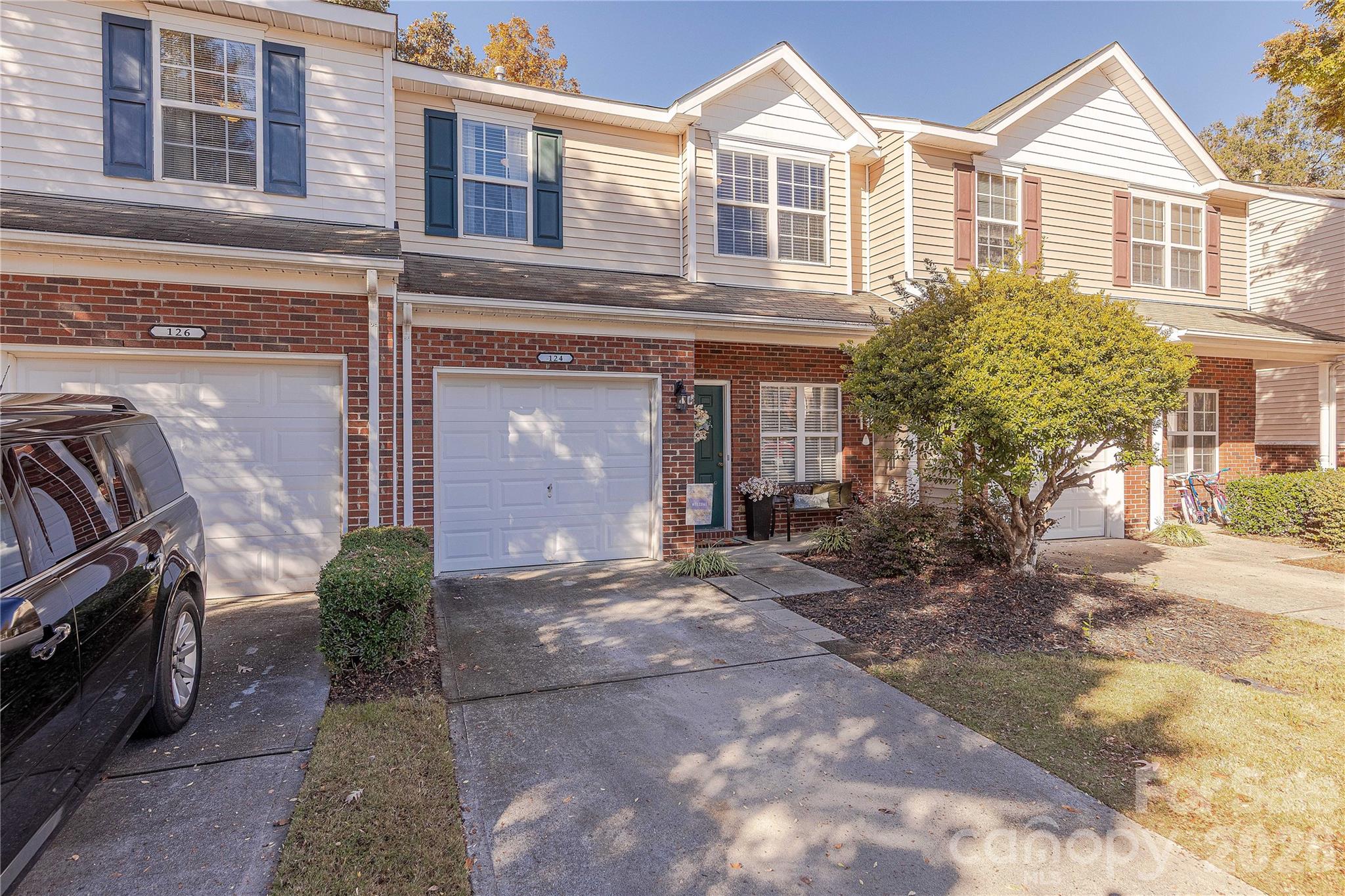 124 Clydesdale Court