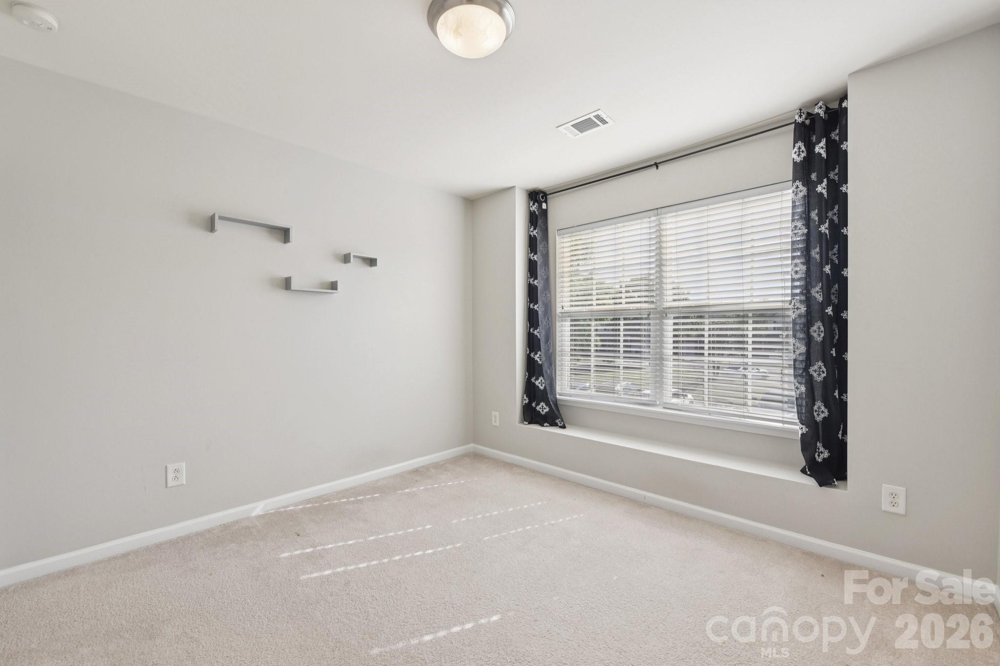 124 Clydesdale Court