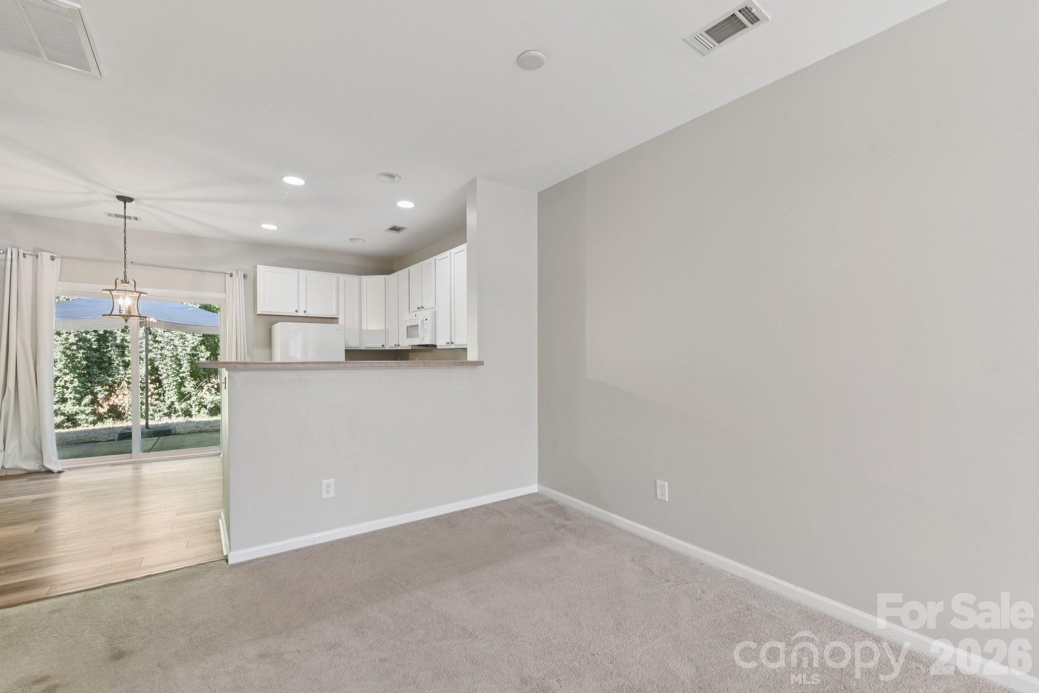 124 Clydesdale Court